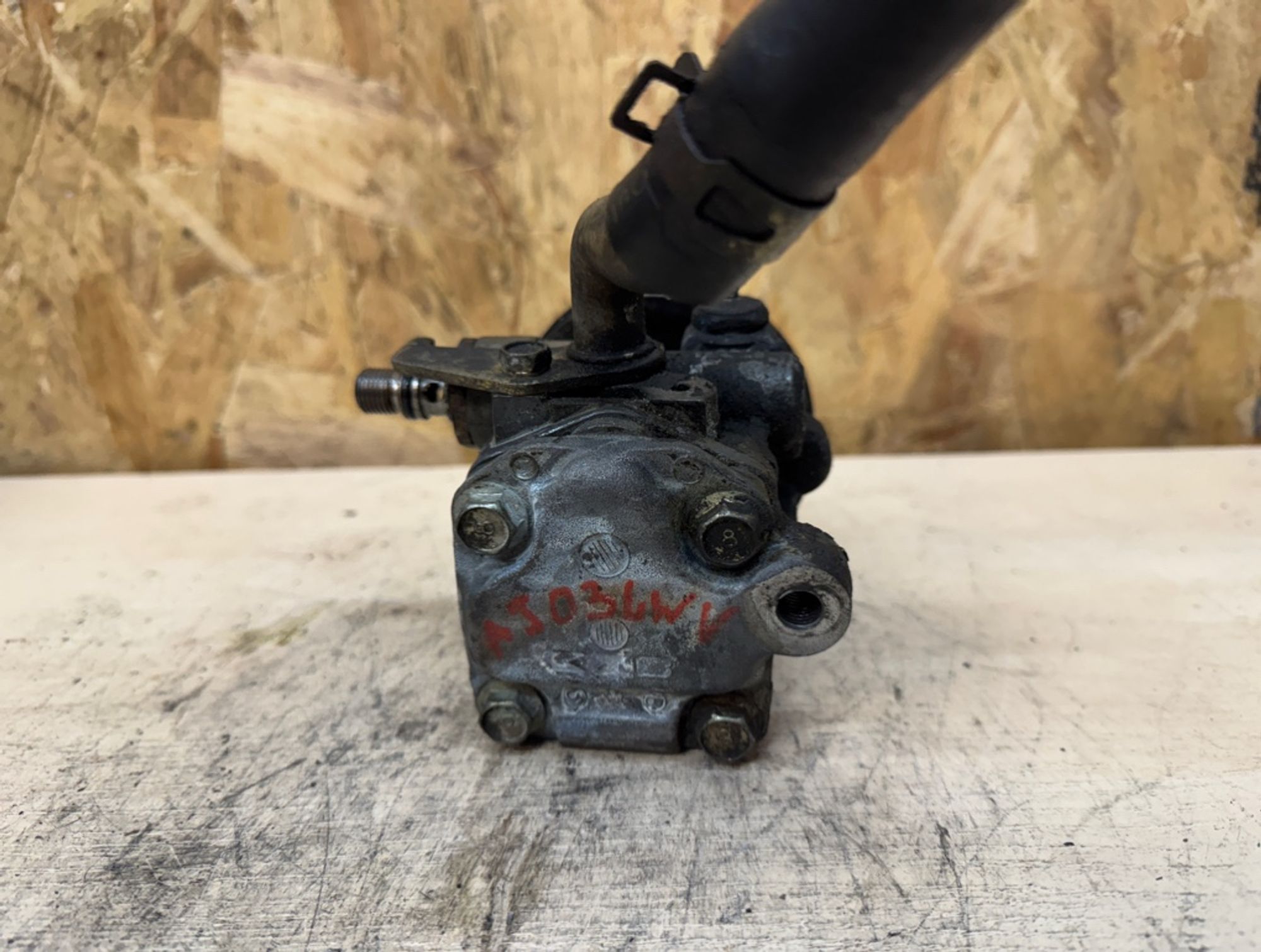 Насос гидроусилителя руля Mitsubishi L200 6G72, 4000 рублей, Ростов-на-Дону