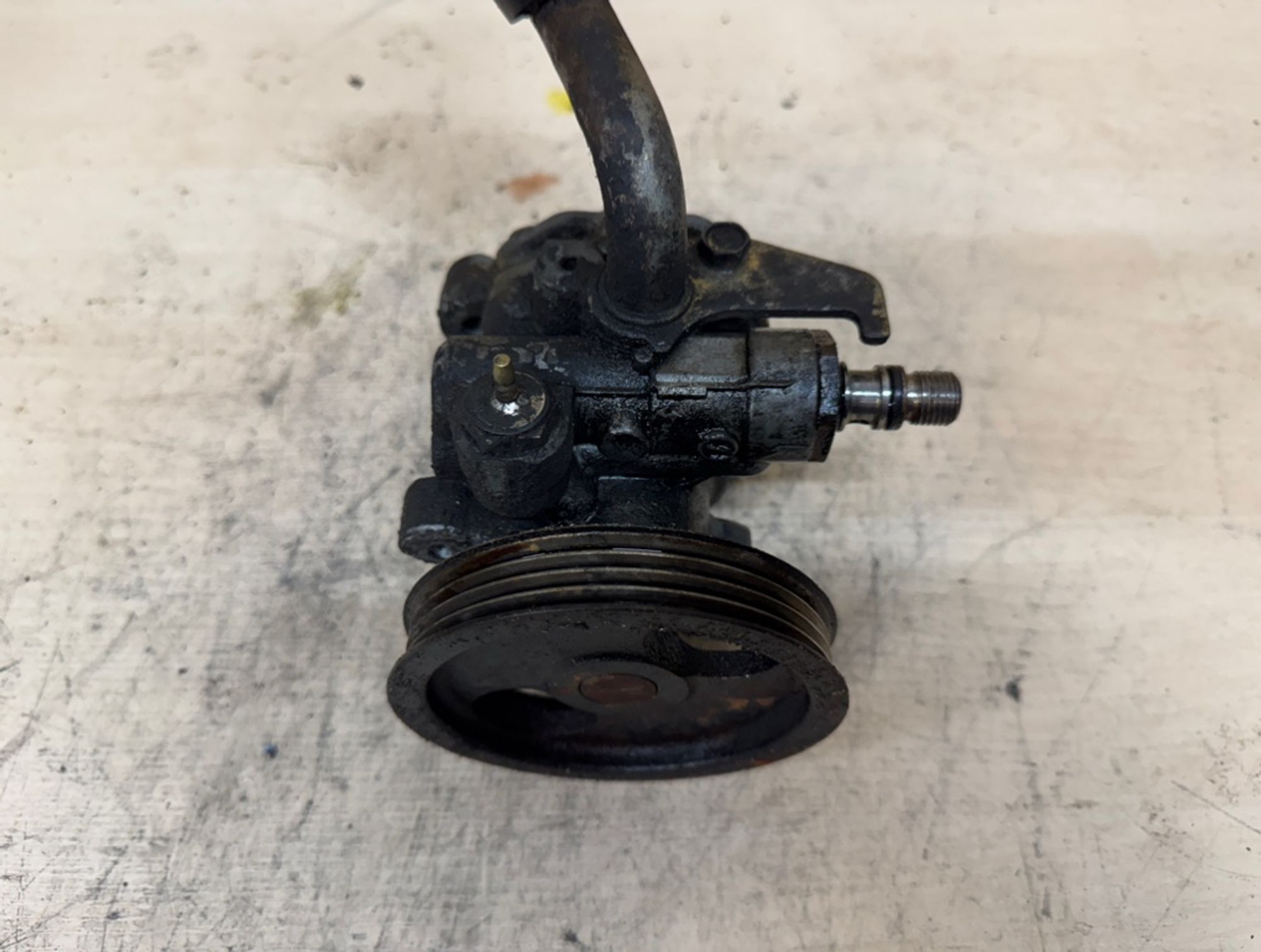 Насос гидроусилителя руля Mitsubishi L200 6G72, 4000 рублей, Ростов-на-Дону