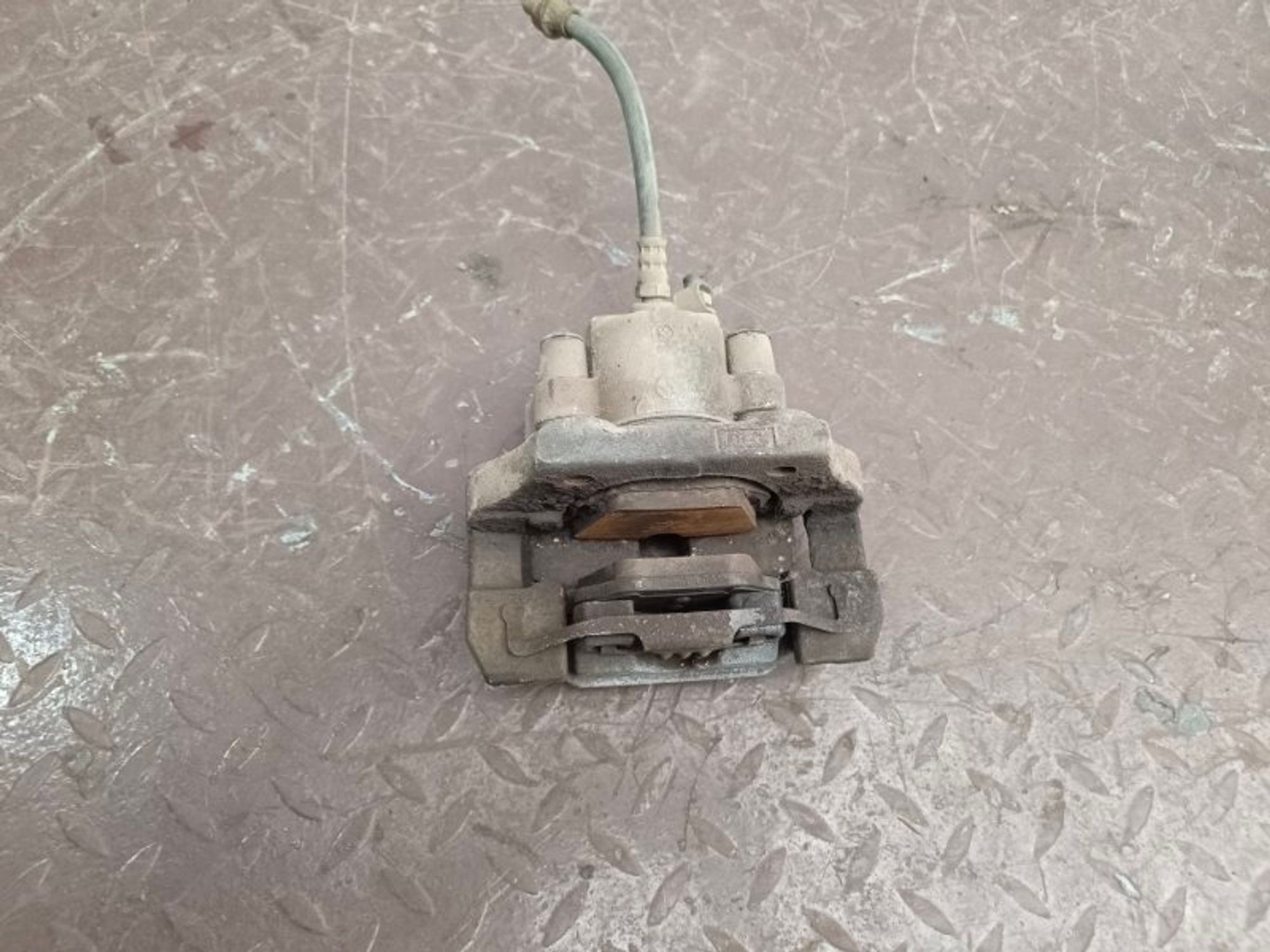 Суппорт тормозной задний левый BMW X5 E70 N57D30B, 5000 рублей, Ростов-на-Дону