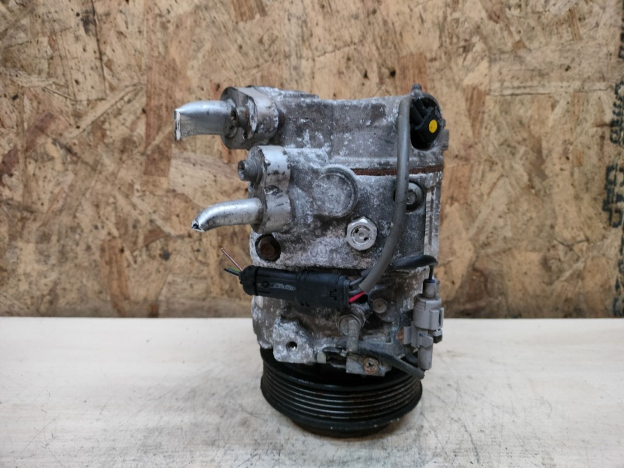 Компрессор кондиционера BMW X5 N57D30A, 20000 рублей, Ростов-на-Дону