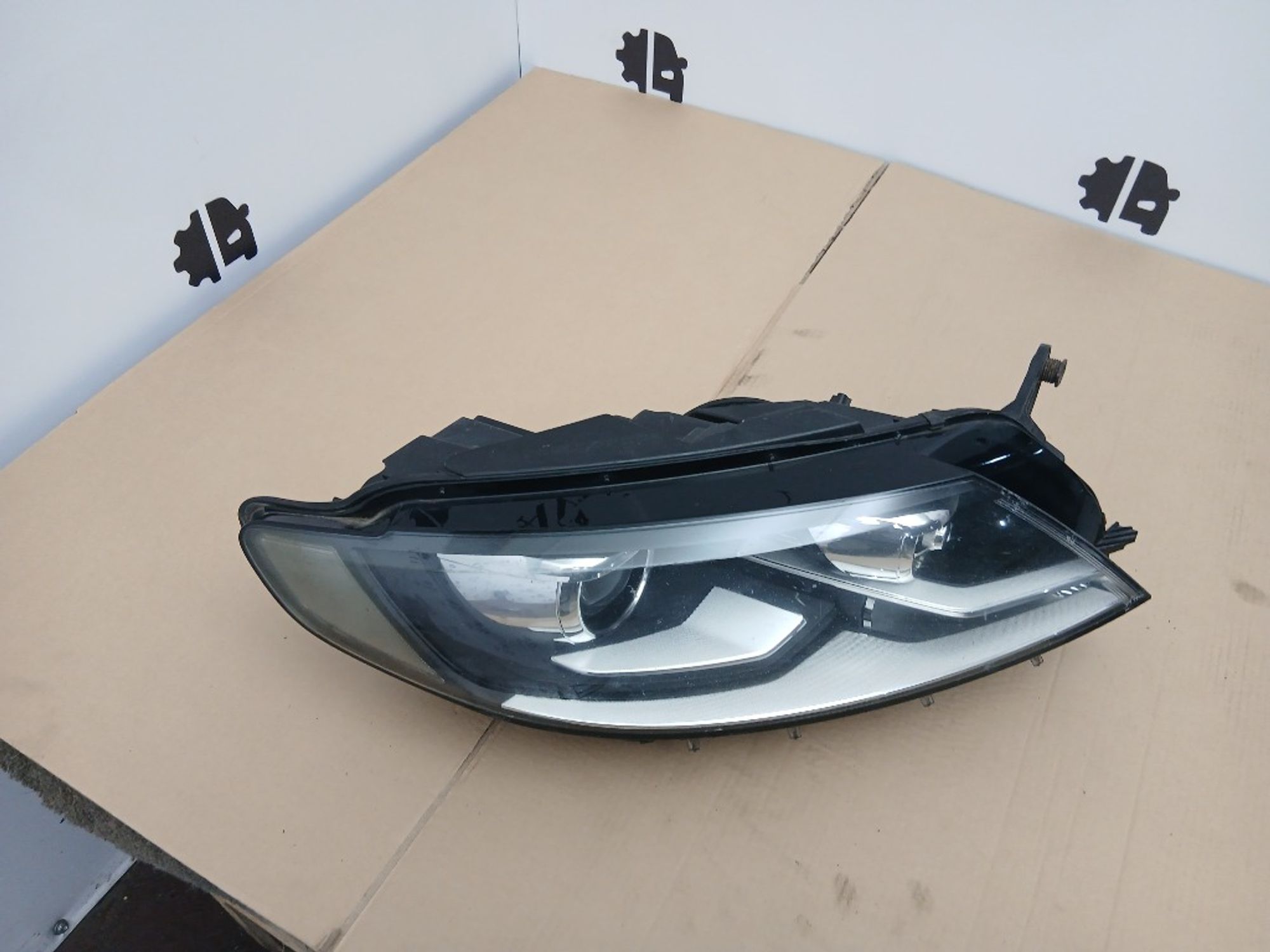 Фара ксеноновая передняя правая Volkswagen Passat, 8000 рублей, Ростов-на-Дону