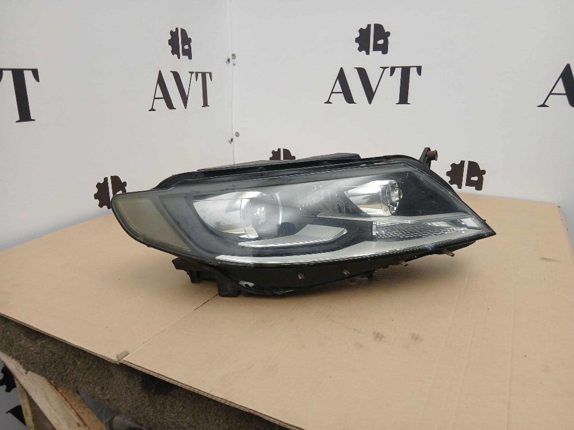 Фара ксеноновая передняя правая Volkswagen Passat, 8000 рублей, Ростов-на-Дону