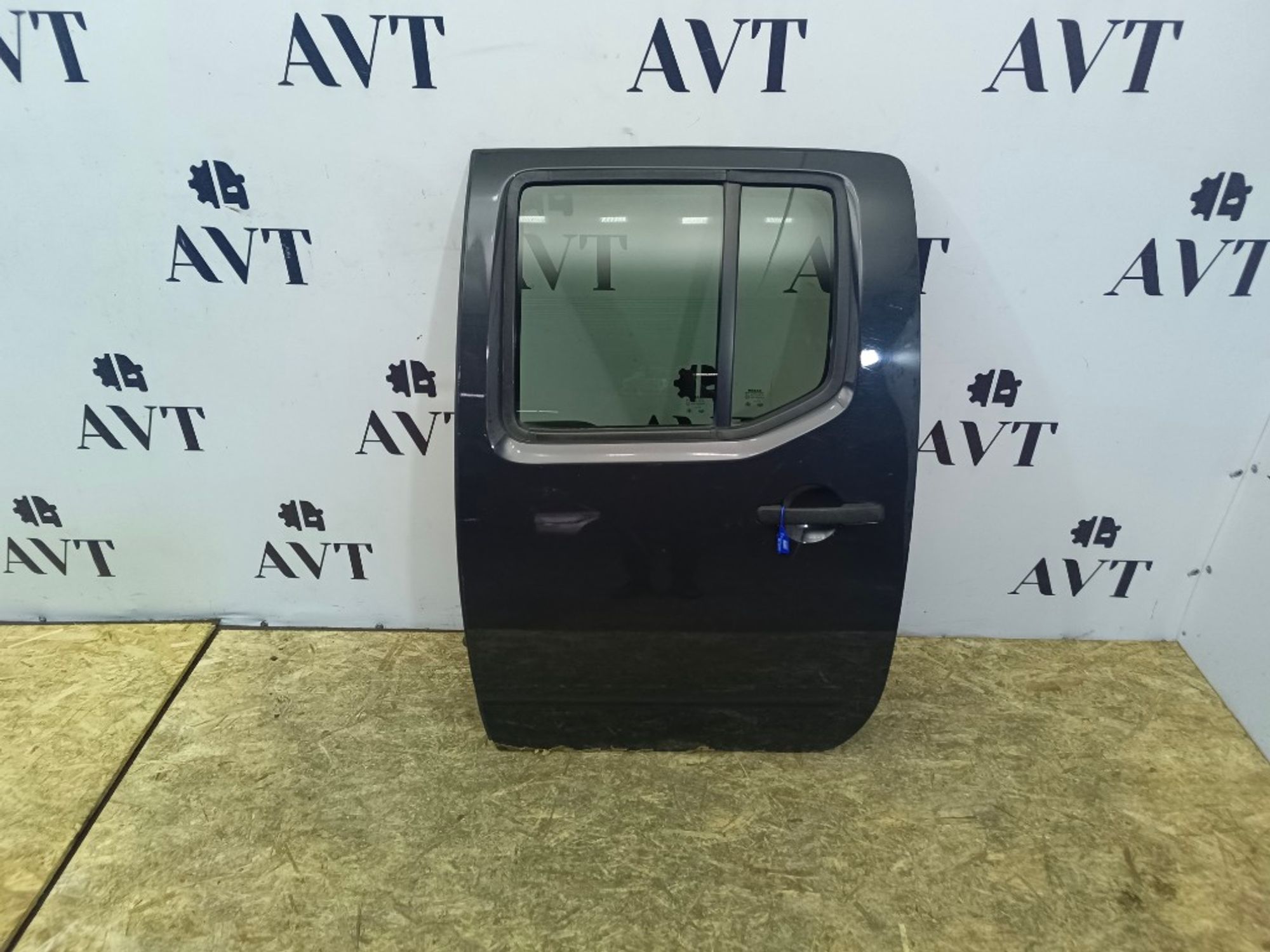 Дверь боковая задняя левая Nissan Navara D40, 6000 рублей, Ростов-на-Дону