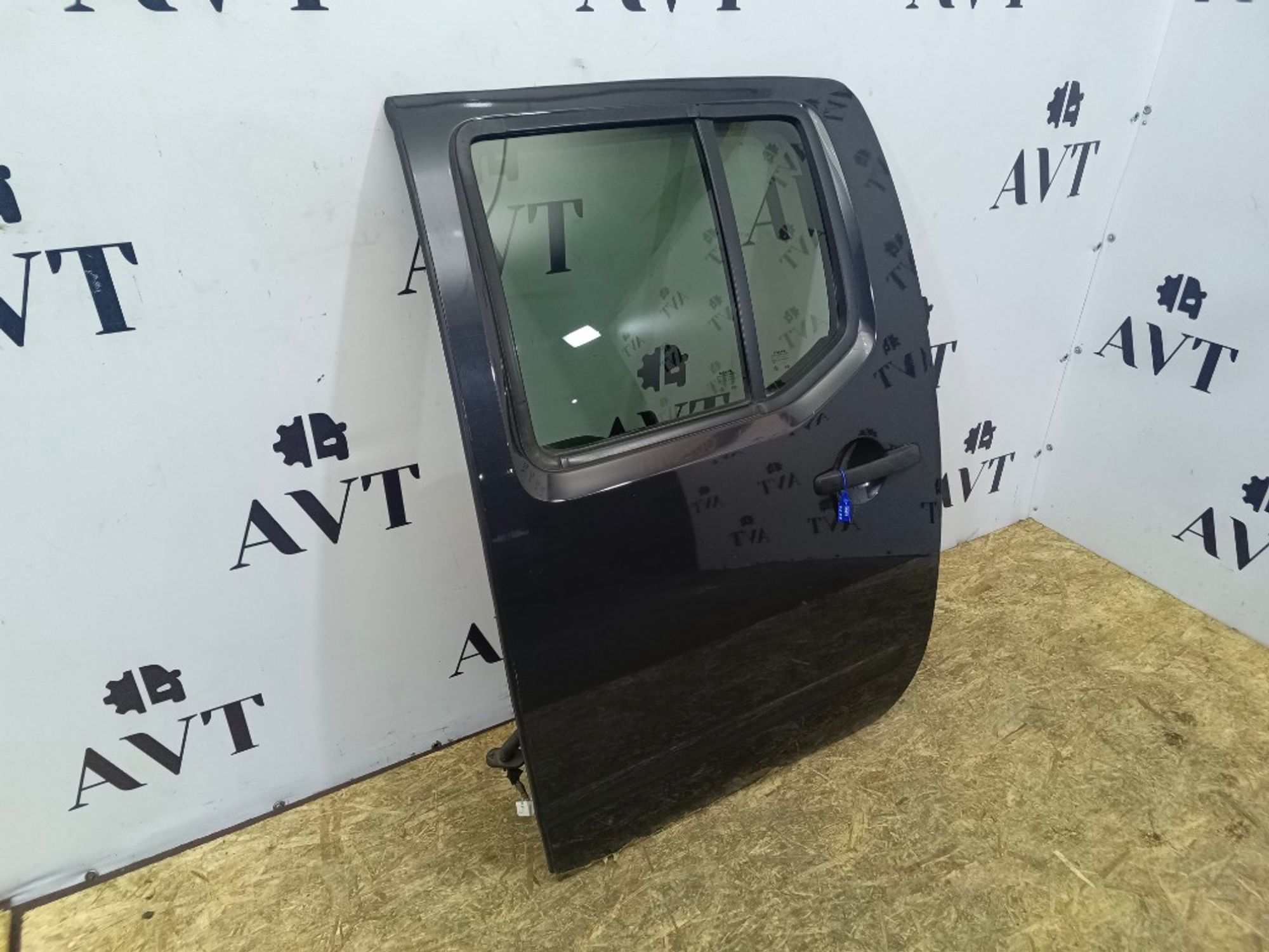 Дверь боковая задняя левая Nissan Navara D40, 6000 рублей, Ростов-на-Дону