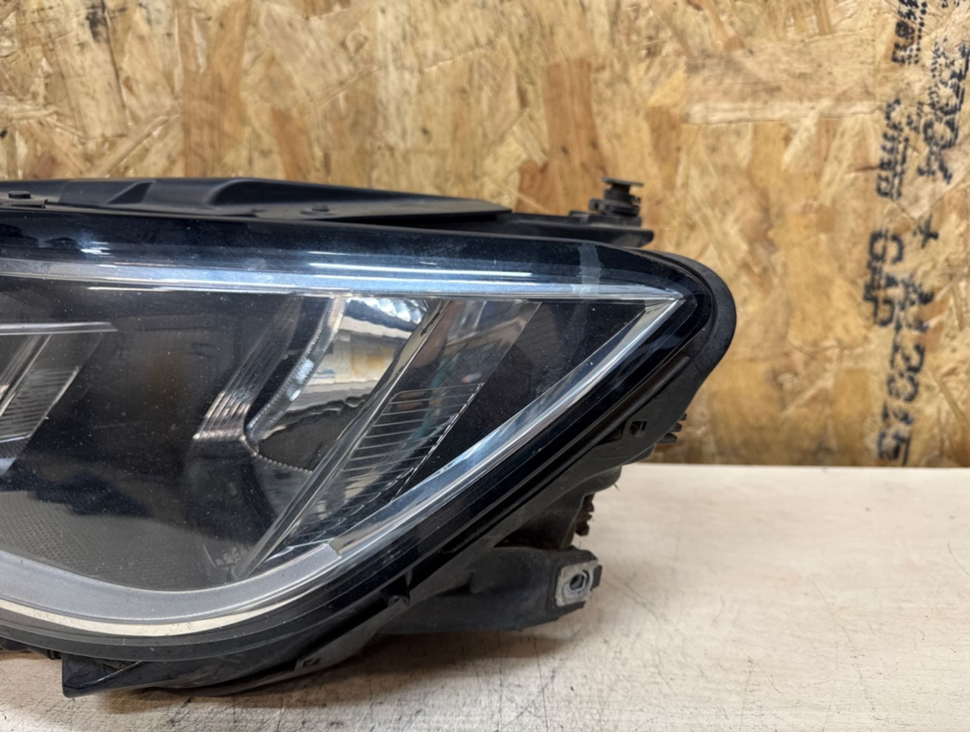 Фара ксеноновая левая Volkswagen Passat B8, 25000 рублей, Ростов-на-Дону