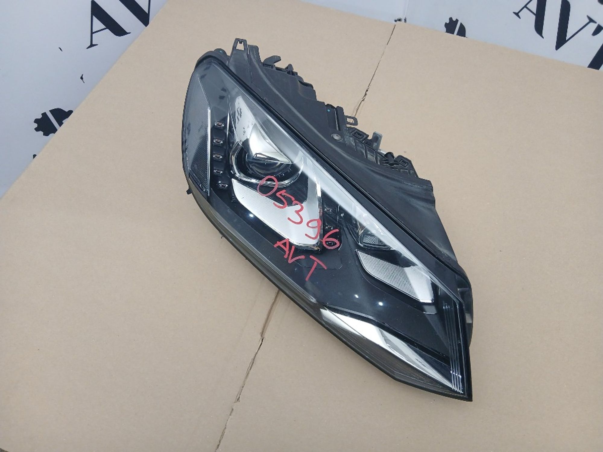 Фара ксеноновая передняя правая Volkswagen Touareg, 35000 рублей, Ростов-на-Дону