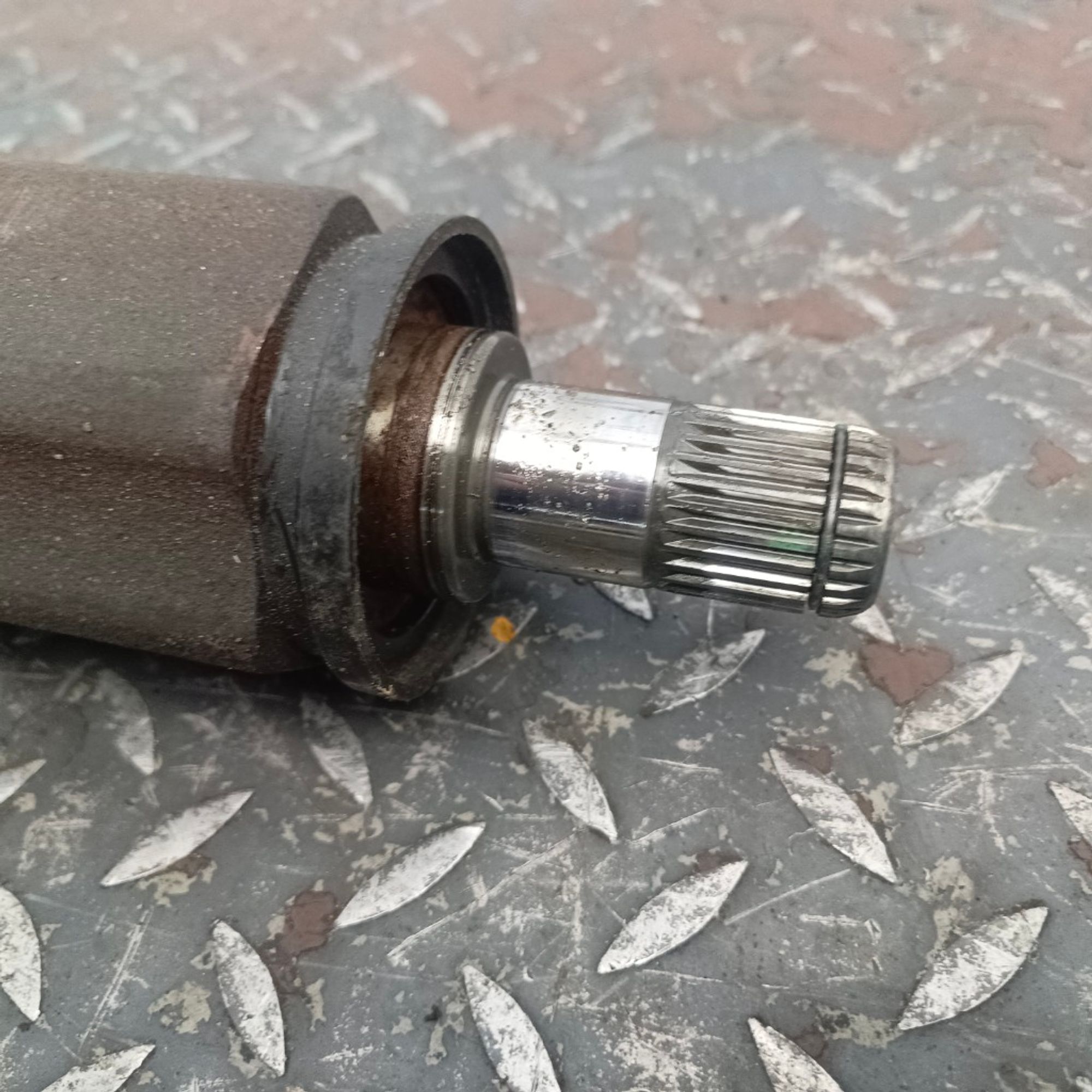 Привод передний левый BMW 3 SERIES F30, 18000 рублей, Ростов-на-Дону