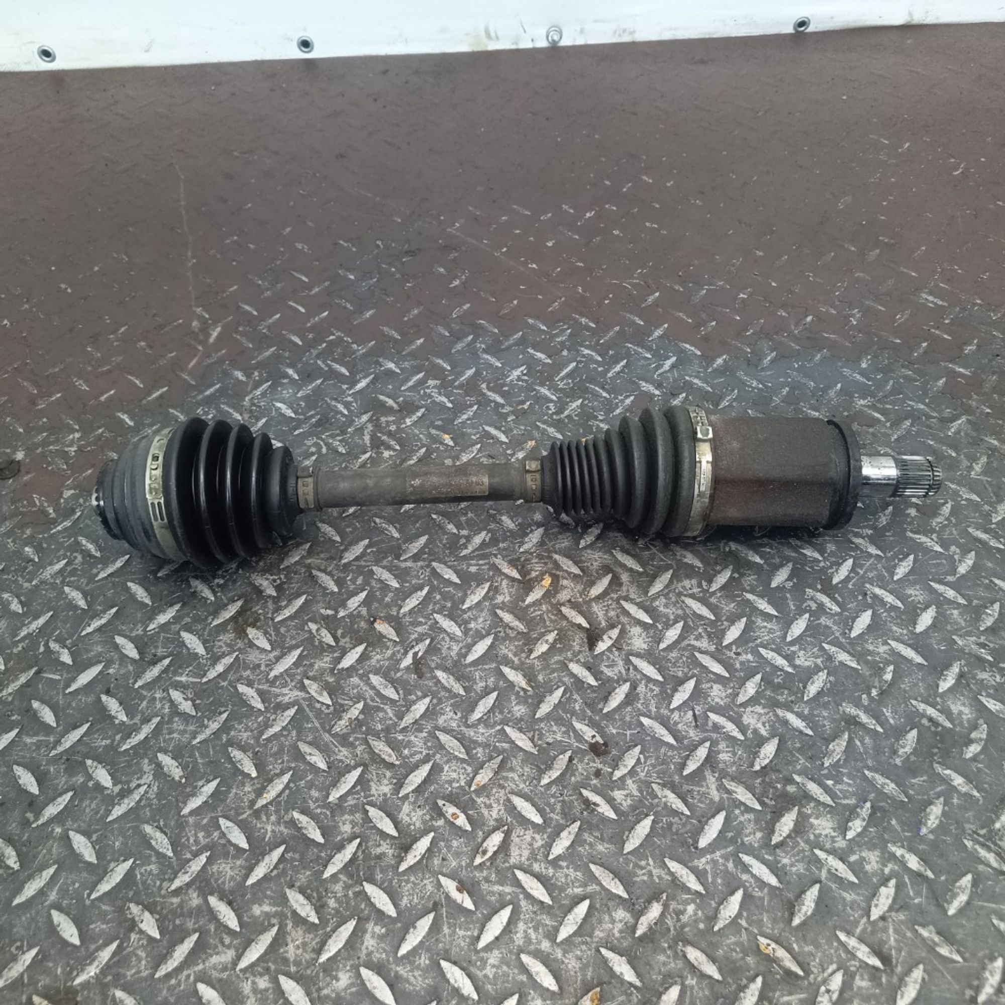 Привод передний левый BMW 3 SERIES F30, 18000 рублей, Ростов-на-Дону