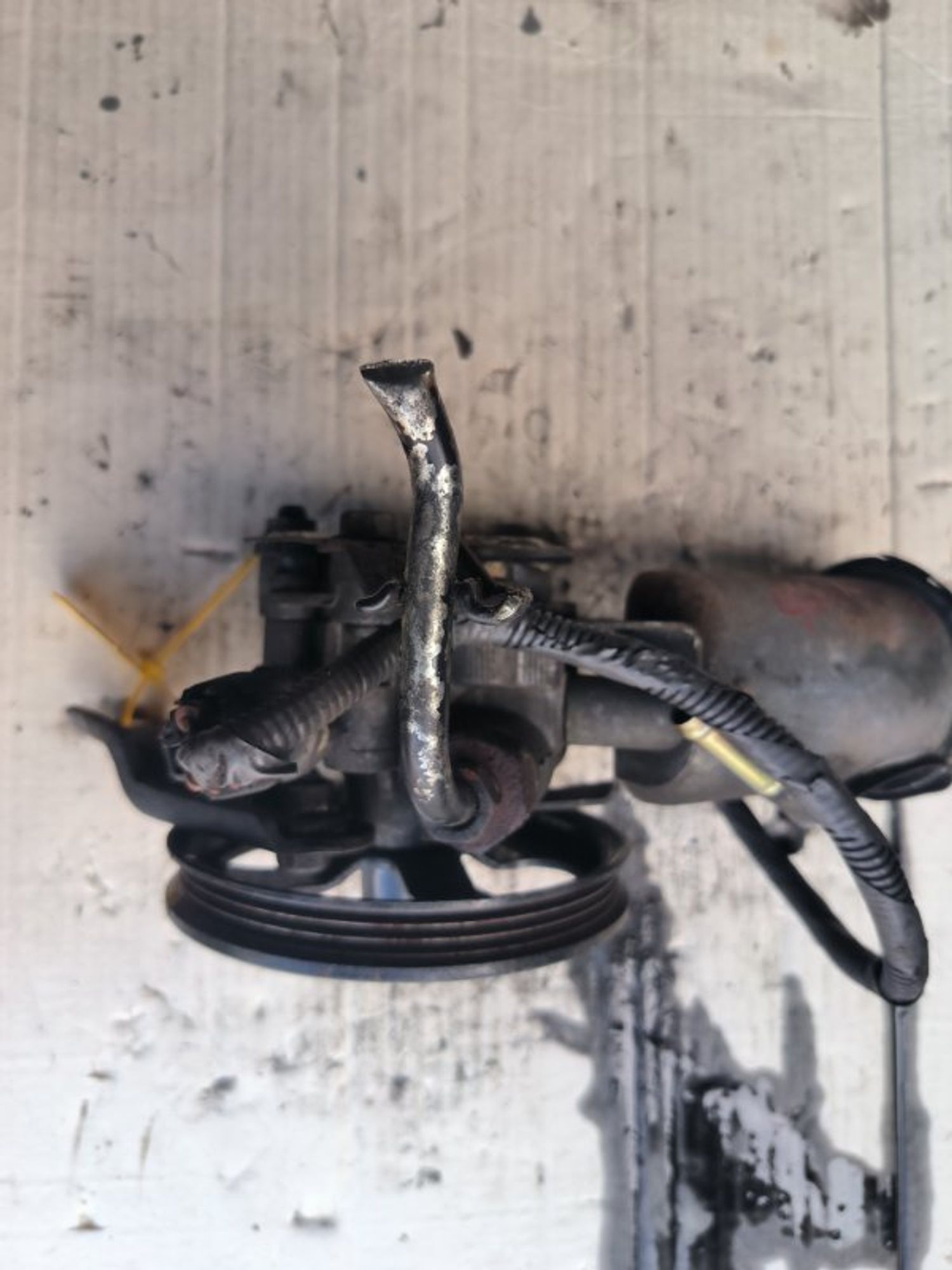 Насос гидроусилителя руля Toyota Yaris 2NZ-FE, 3000 рублей, Ростов-на-Дону