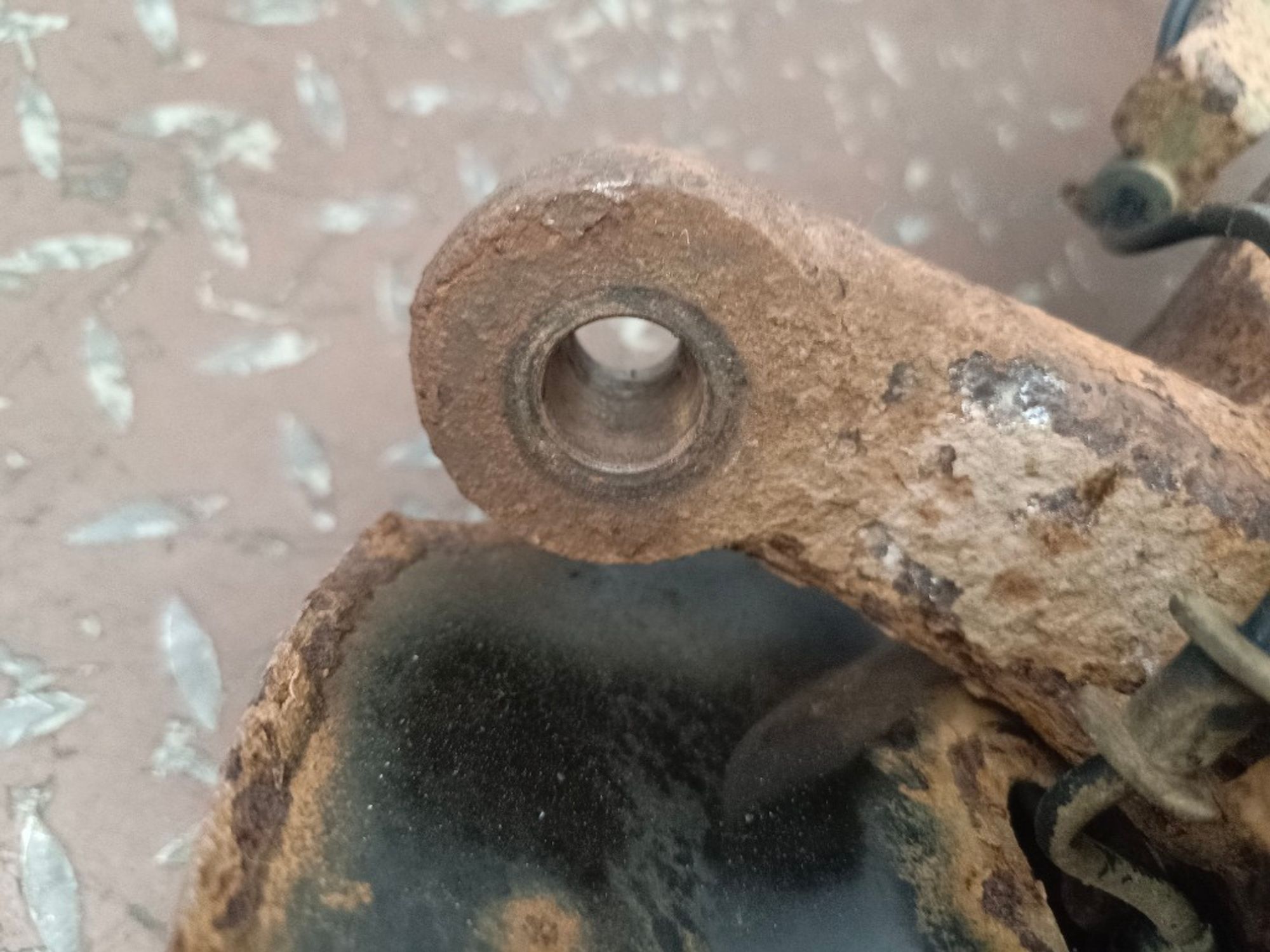 Кулак поворотный передний правый Nissan Navara, 5000 рублей, Ростов-на-Дону