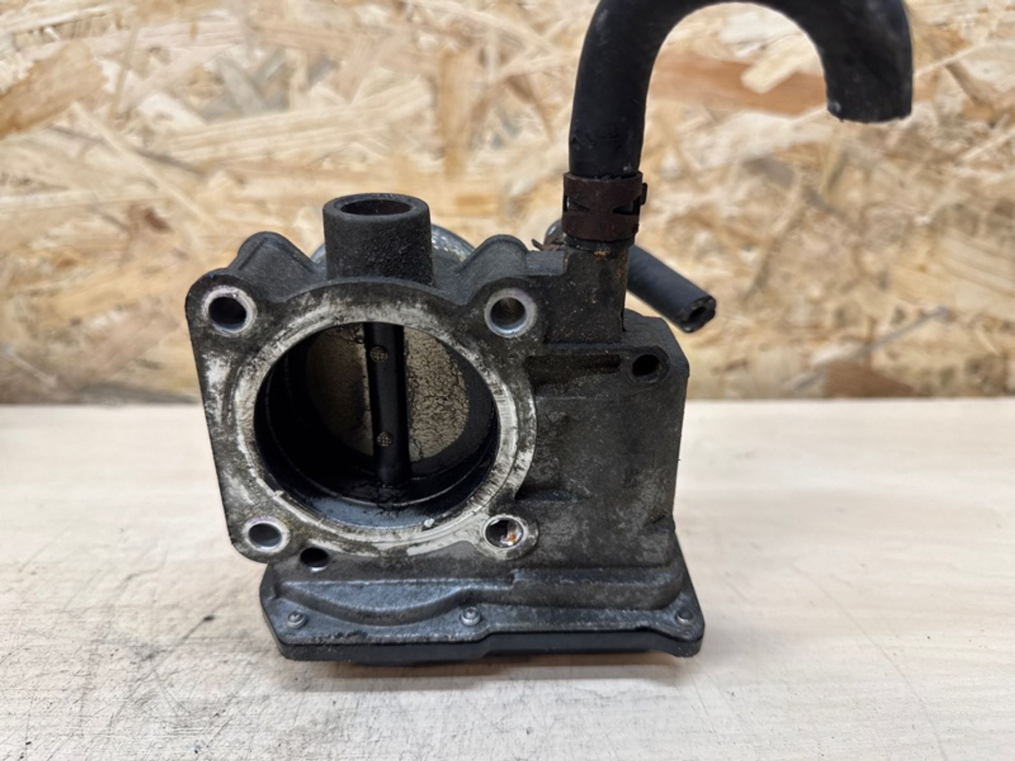 Дроссельная заслонка Toyota Auris 1ZR-FE, 1500 рублей, Ростов-на-Дону