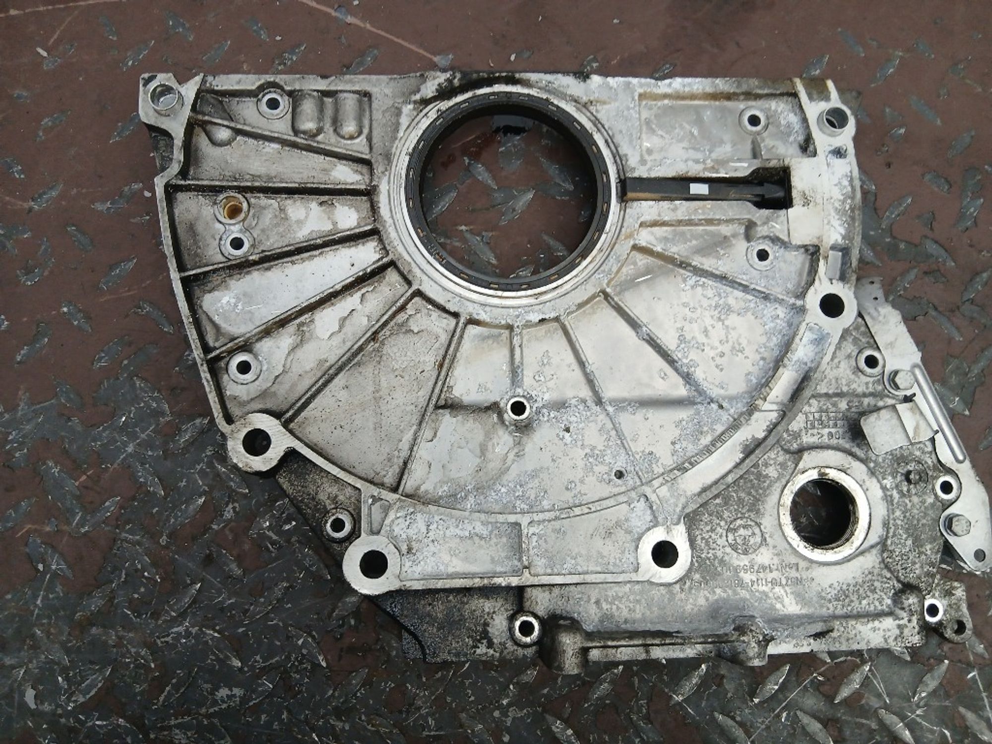 Крышка двигателя BMW X5 N57D30A, 3000 рублей, Ростов-на-Дону