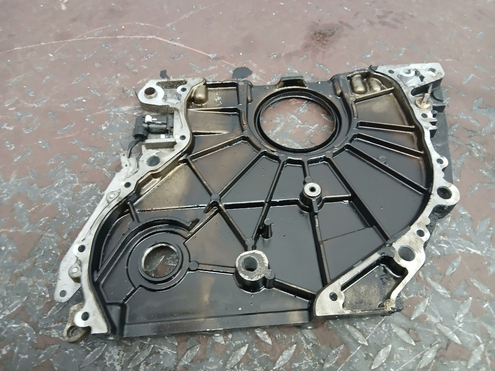 Крышка двигателя BMW X5 N57D30A, 3000 рублей, Ростов-на-Дону