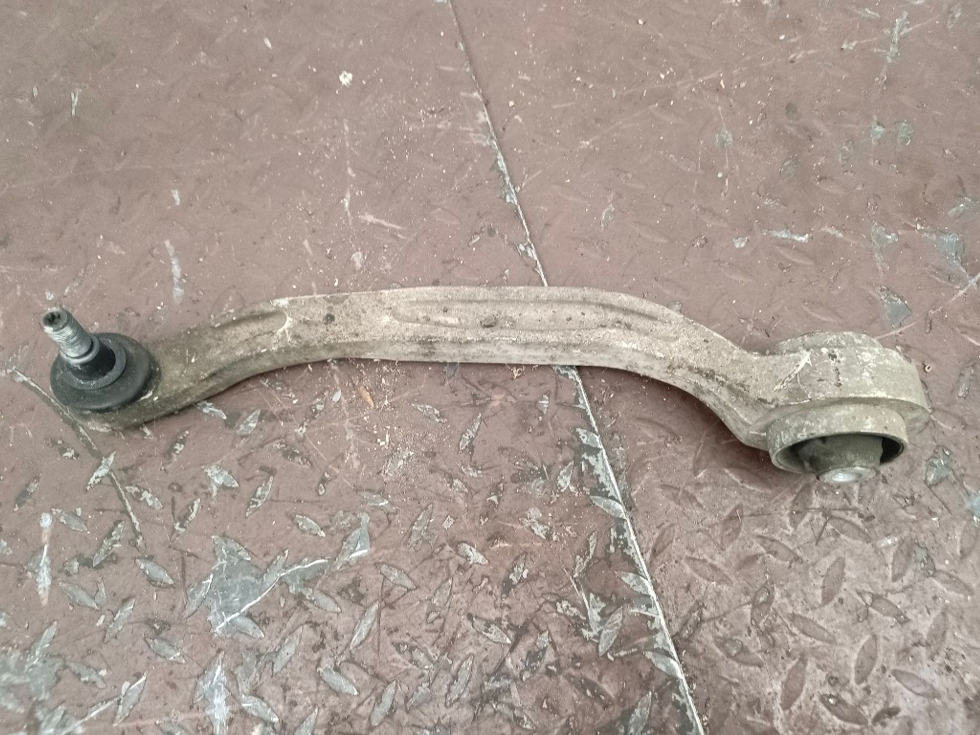 Рычаг подвески нижний передний правый Audi A6 C6, 3000 рублей, Ростов-на-Дону