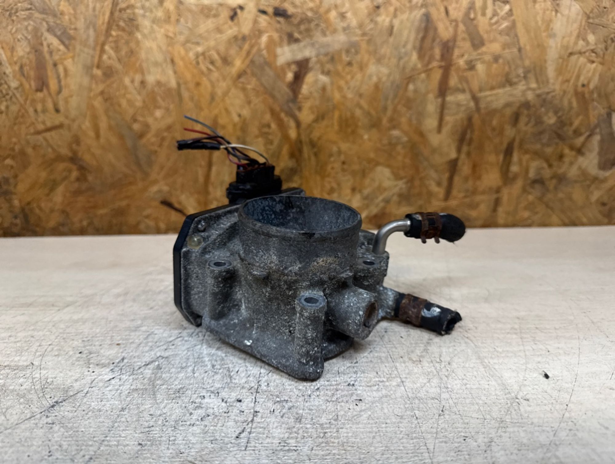 Дроссельная заслонка Toyota Avensis 1ZZ-FE, 1500 рублей, Ростов-на-Дону