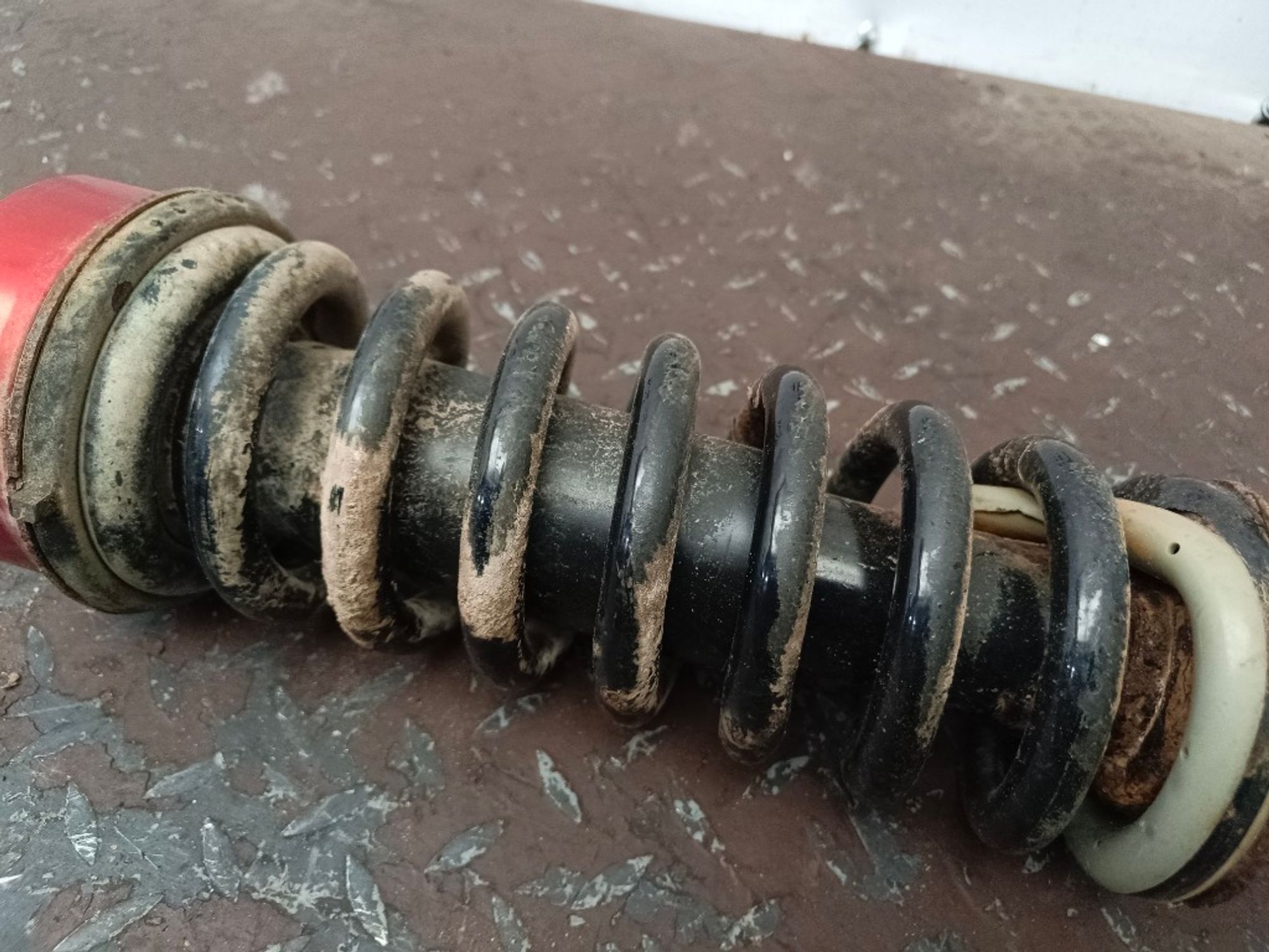 Стойка подвески передняя Nissan Navara YD25DDTI, 5000 рублей, Ростов-на-Дону