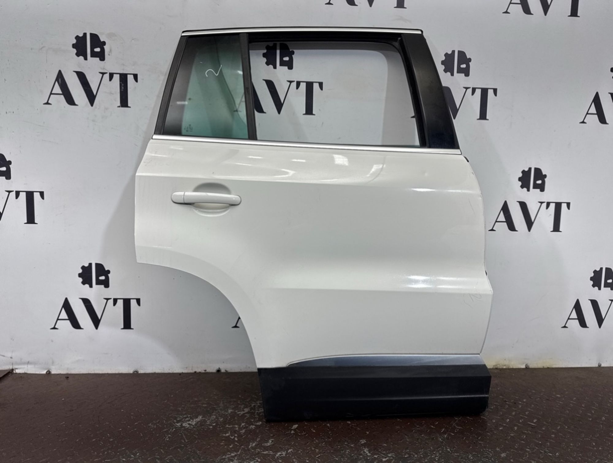 Дверь боковая задняя правая Volkswagen Tiguan NF, 30000 рублей, Ростов-на-Дону