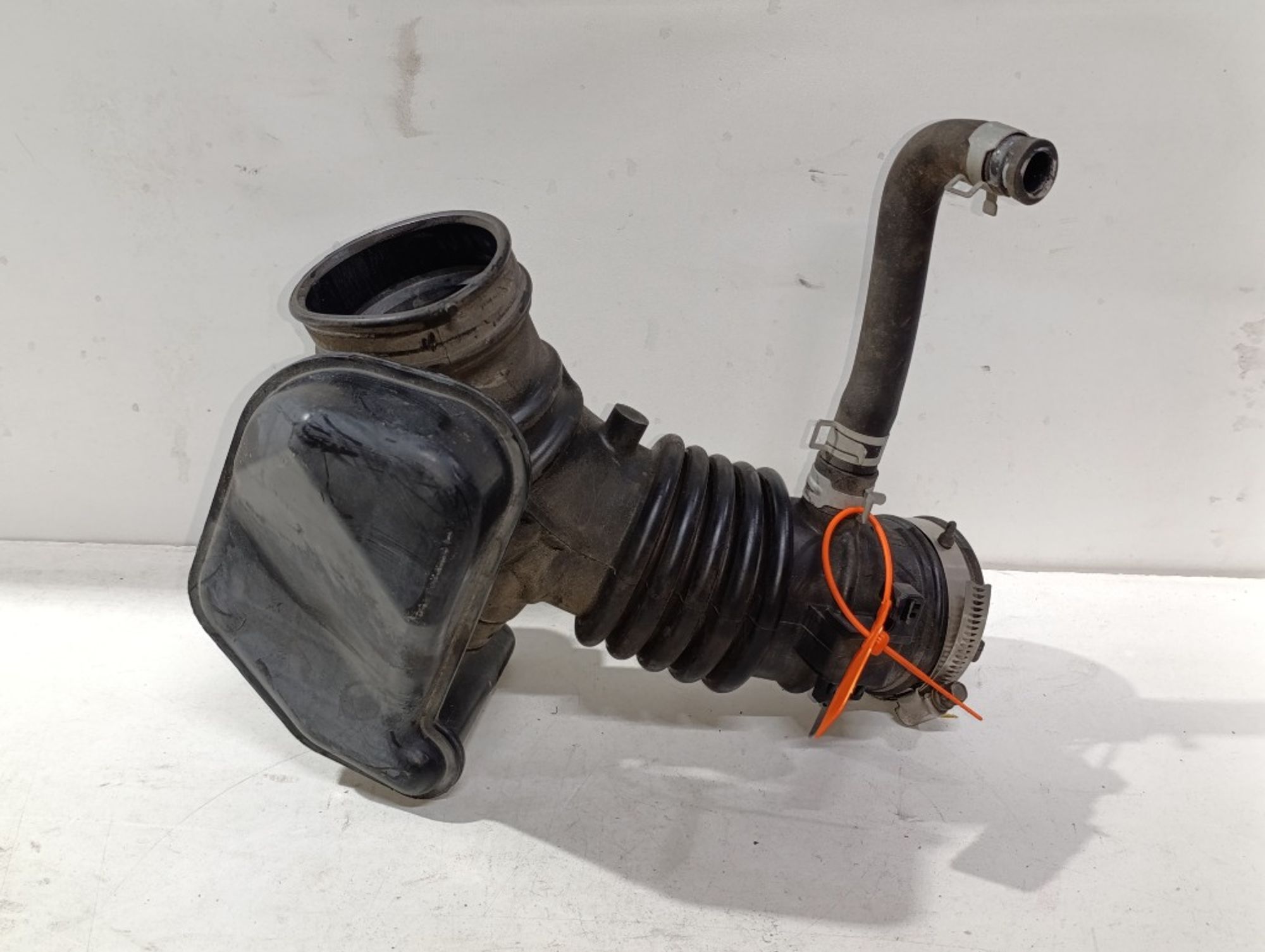 Патрубок дроссельной заслонки Nissan Almera QG18DE, 2000 рублей, Ростов-на-Дону