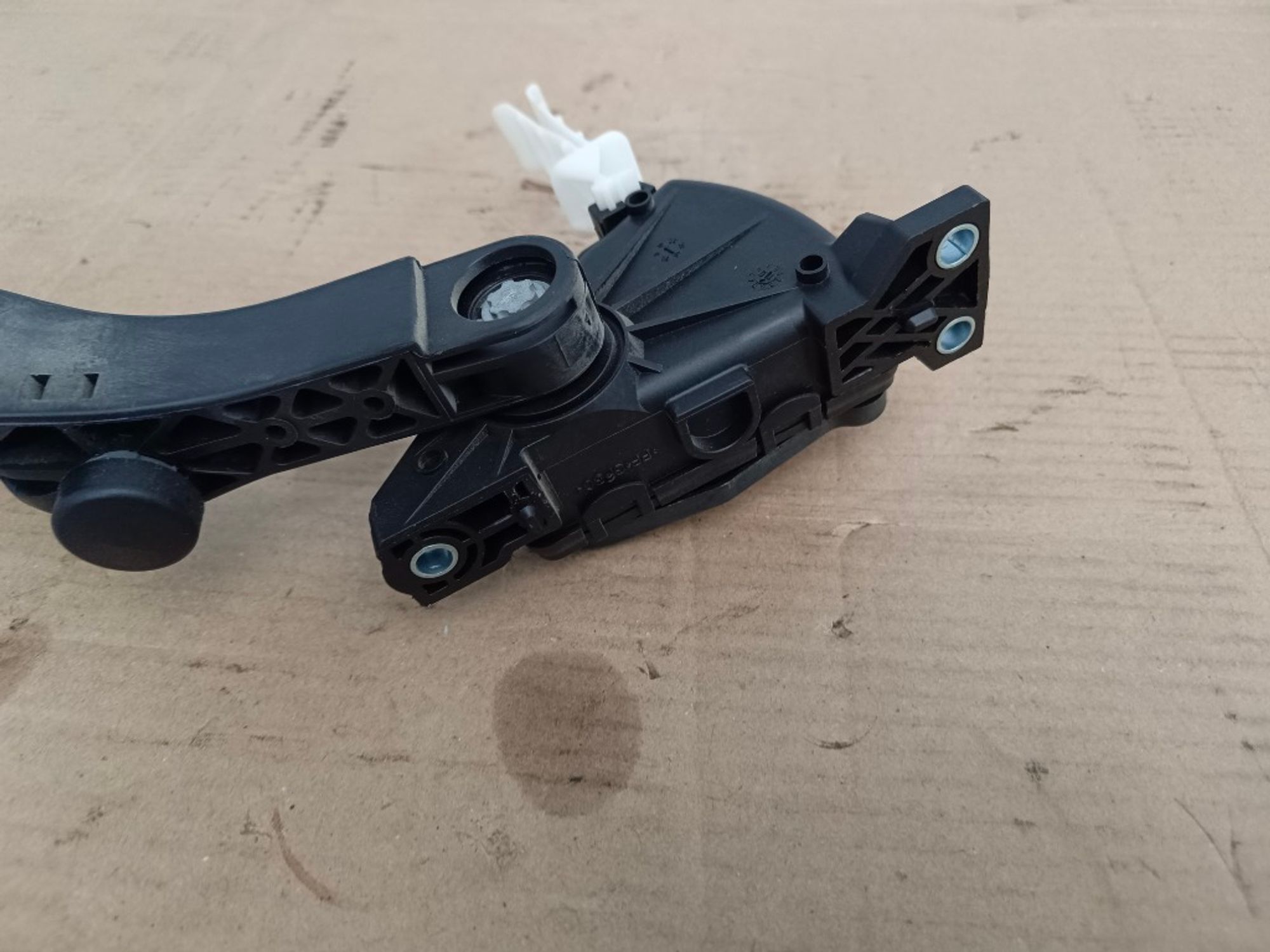 Педаль газа Volkswagen Touareg FL CRCA CRC, 1000 рублей, Ростов-на-Дону