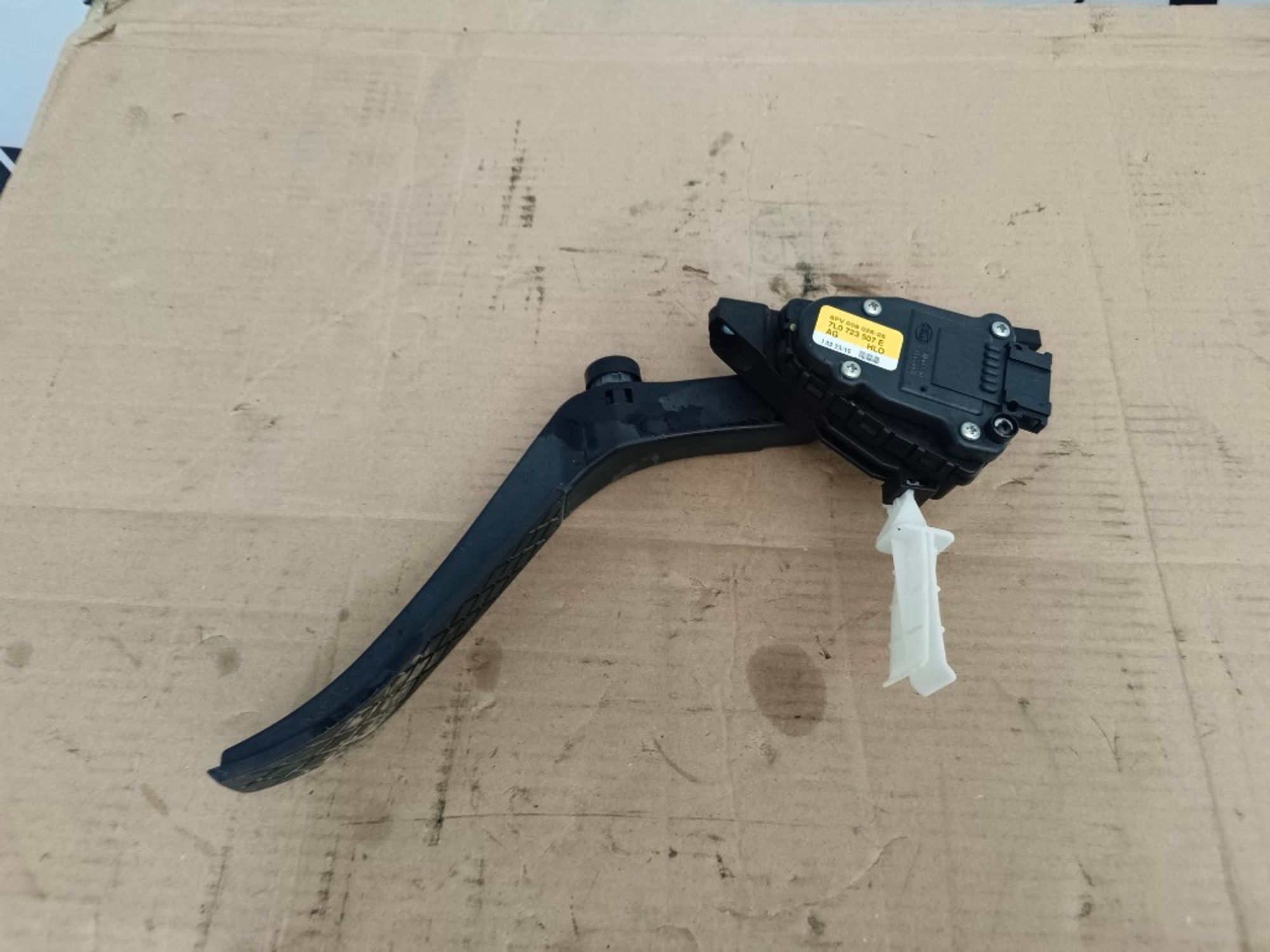 Педаль газа Volkswagen Touareg FL CRCA CRC, 1000 рублей, Ростов-на-Дону