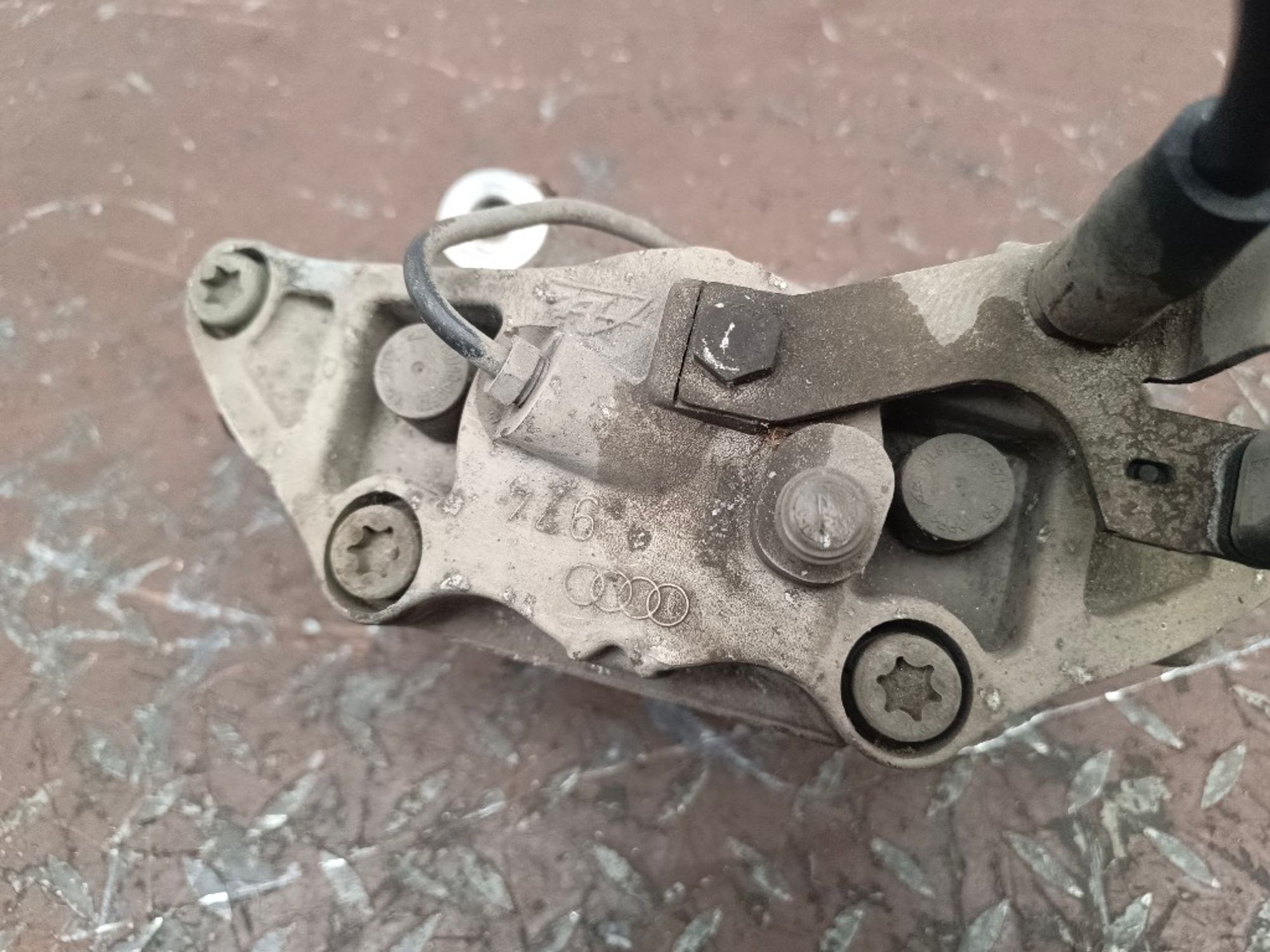 Суппорт тормозной передний правый Audi A6 C6 BDX, 3000 рублей, Ростов-на-Дону