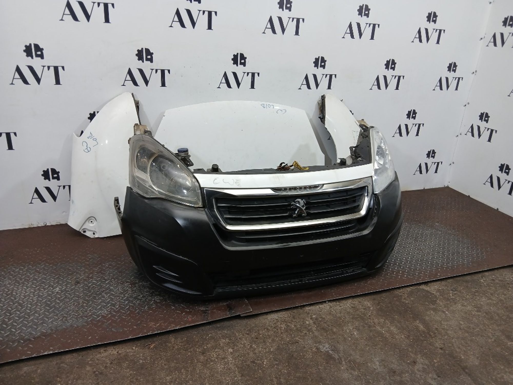 Ноускат (Nose Cut) Peugeot Partner, 140000 рублей, Ростов-на-Дону