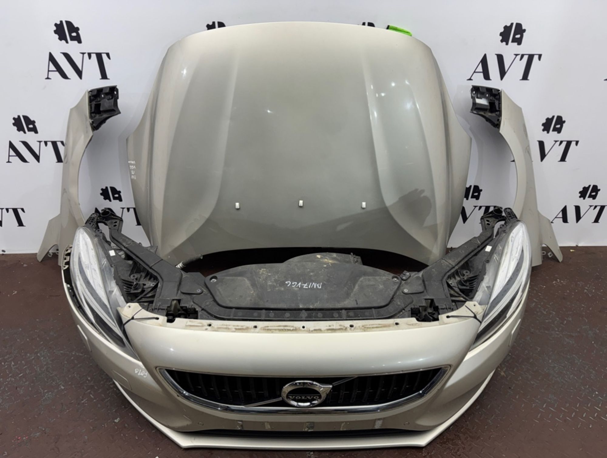 Ноускат (Nose Cut) Volvo V40, 125000 рублей, Ростов-на-Дону