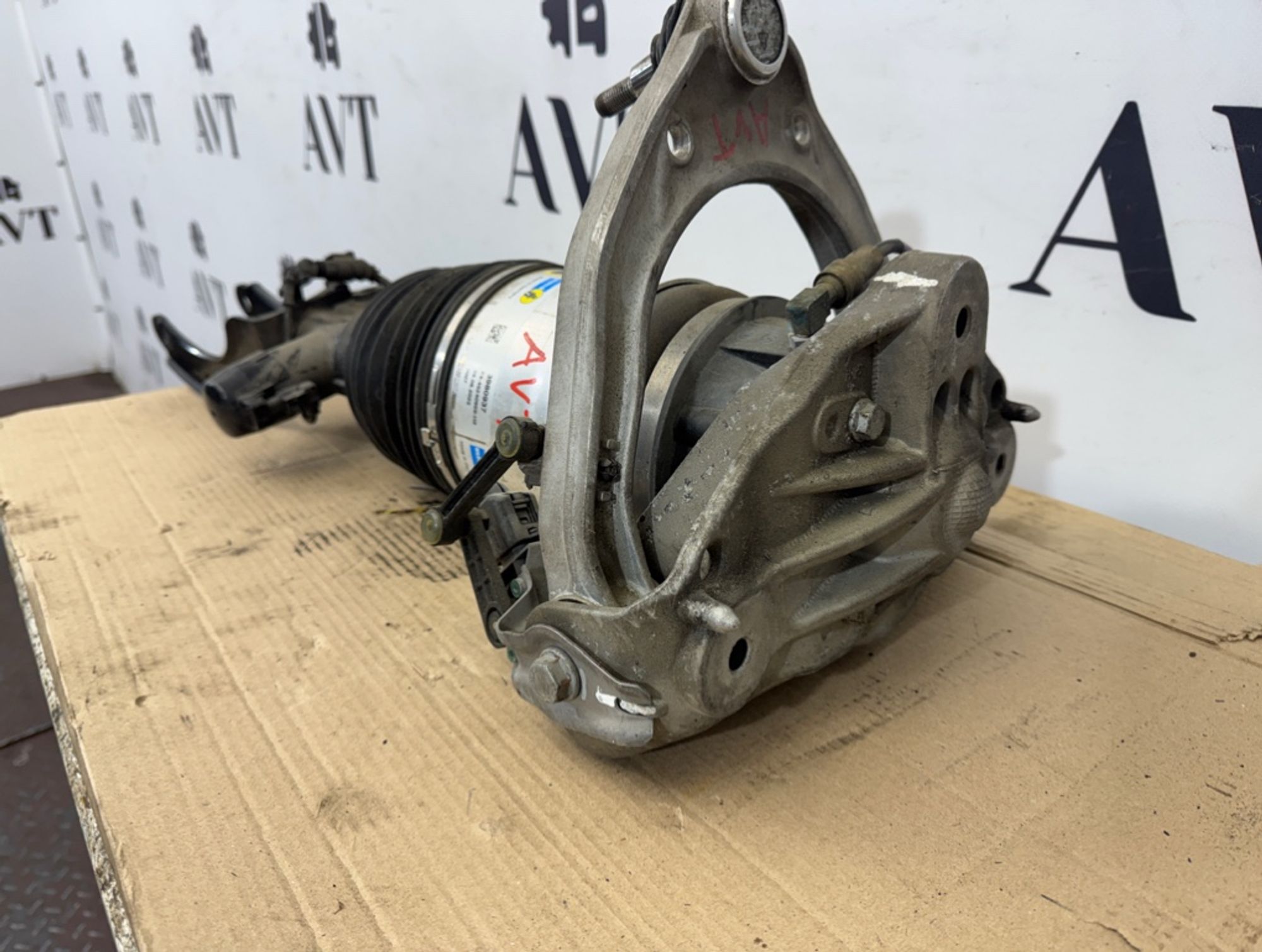 Пневмоамортизатор подвески передний Audi Q7, 10000 рублей, Ростов-на-Дону