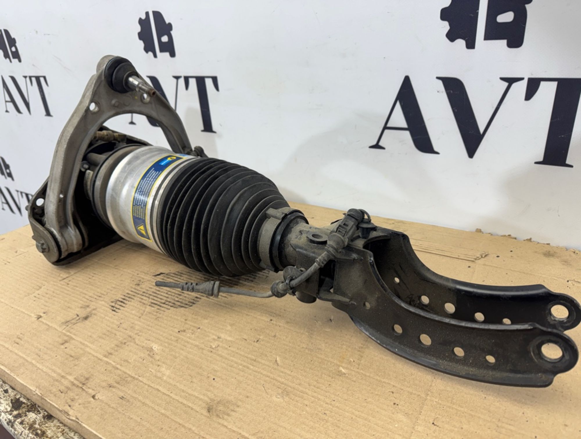 Пневмоамортизатор подвески передний Audi Q7, 10000 рублей, Ростов-на-Дону