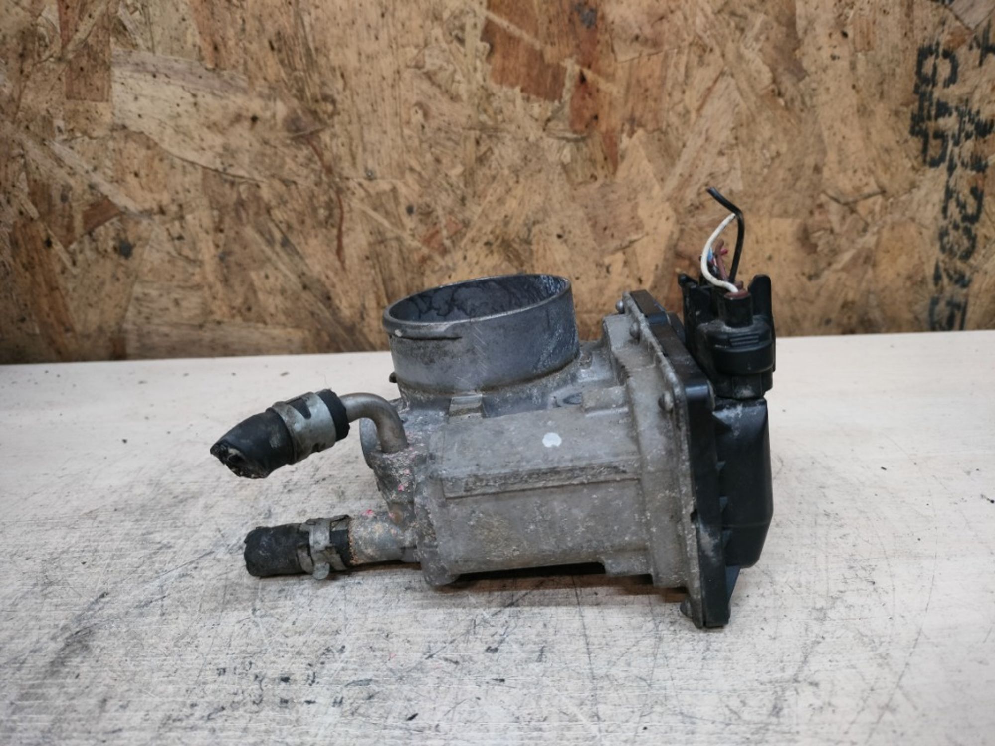 Дроссельная заслонка Toyota Avensis 1ZZ-FE, 1500 рублей, Ростов-на-Дону