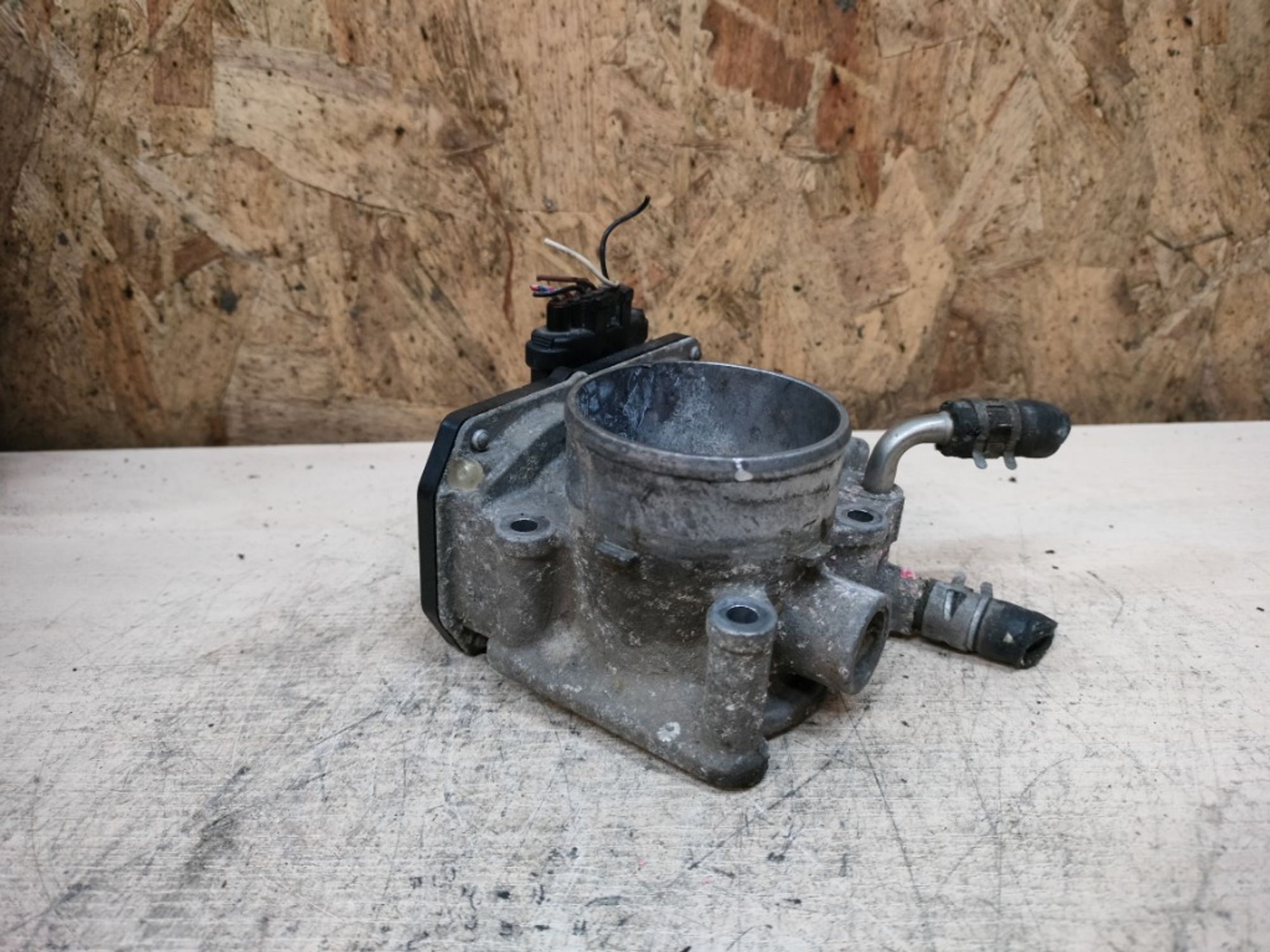 Дроссельная заслонка Toyota Avensis 1ZZ-FE, 1500 рублей, Ростов-на-Дону