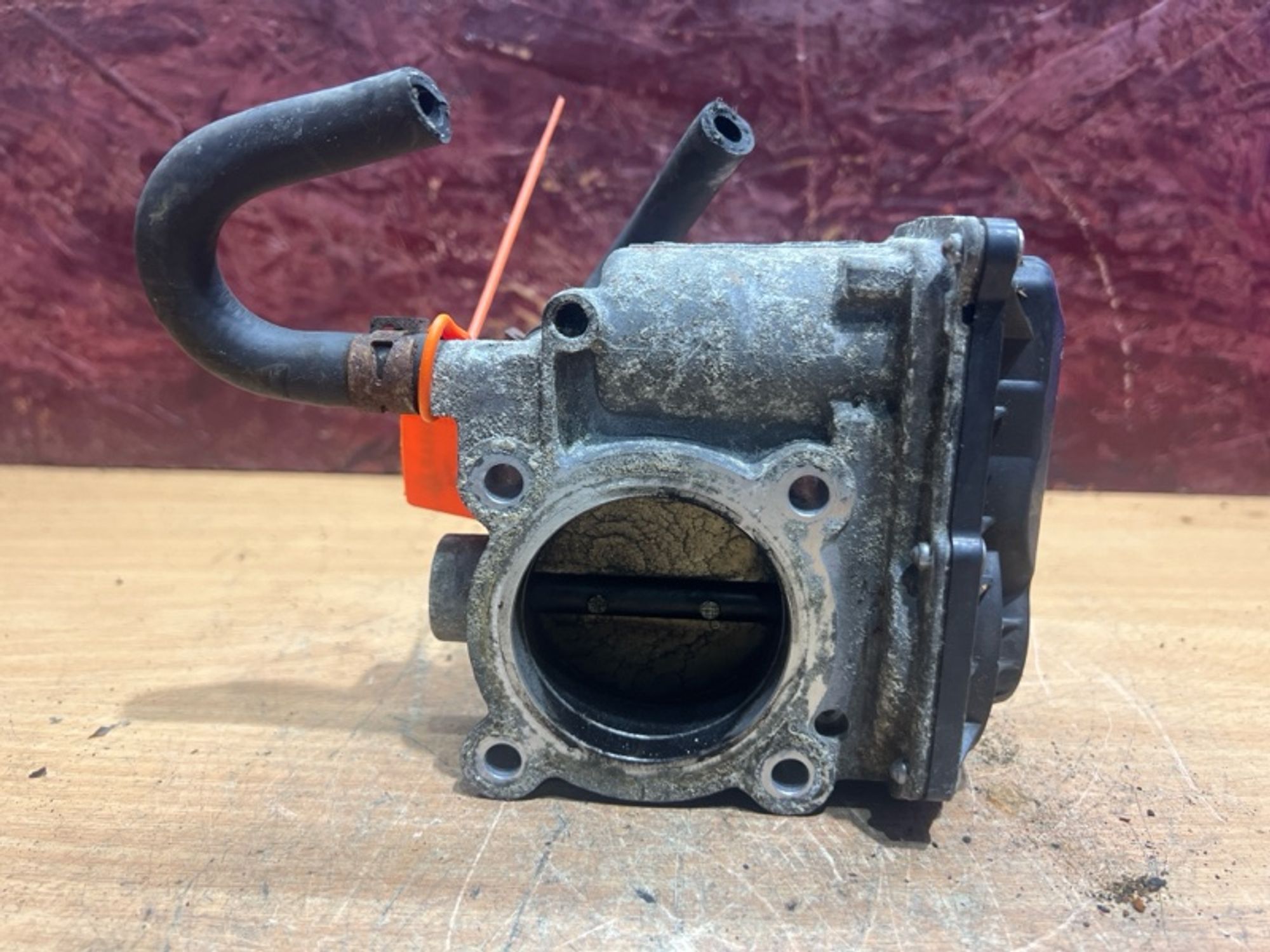 Дроссельная заслонка Toyota Avensis T270 2ZR-FAE, 3000 рублей, Ростов-на-Дону