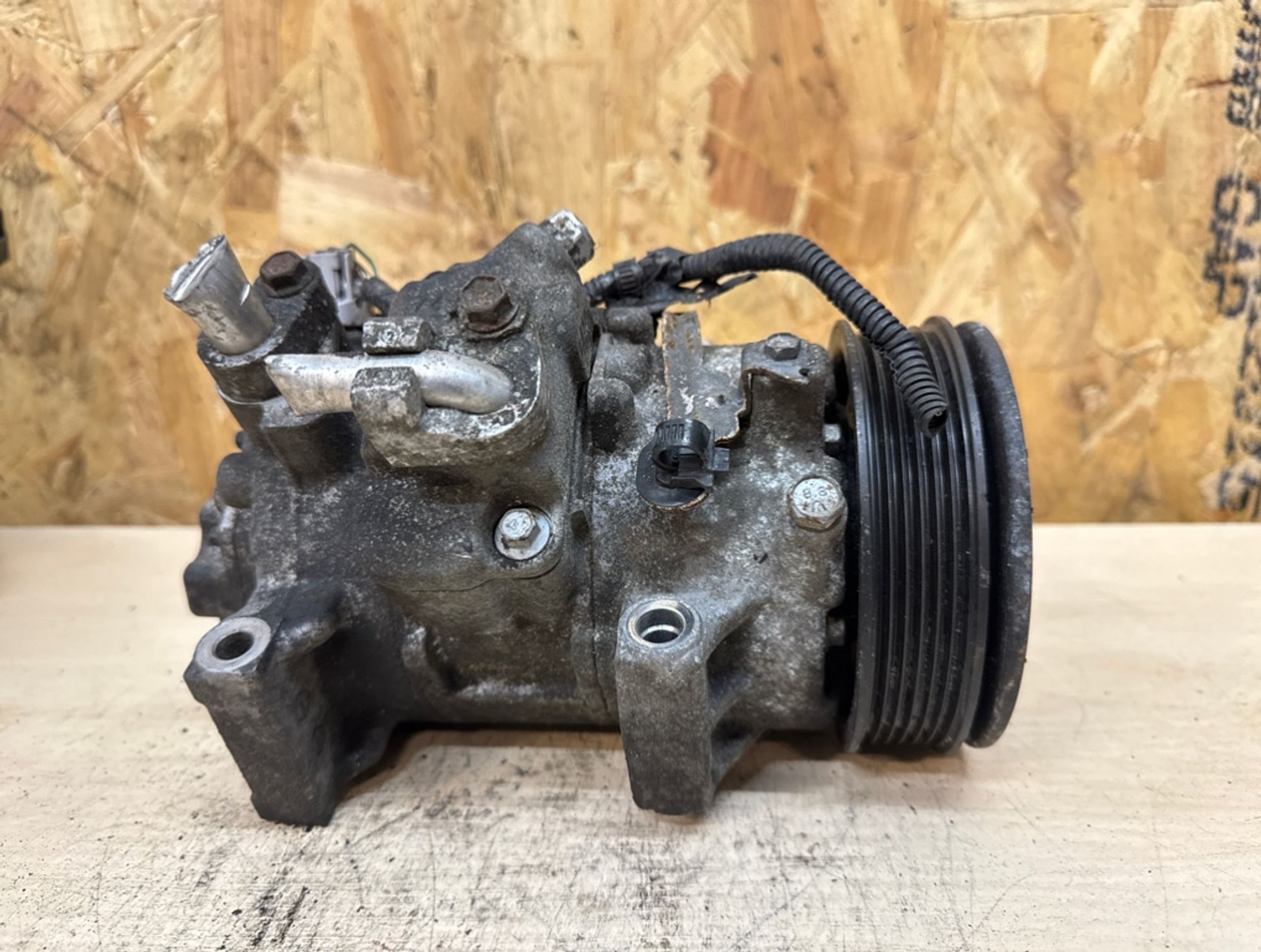 Компрессор кондиционера Toyota Auris 1ZR-FE, 7000 рублей, Ростов-на-Дону