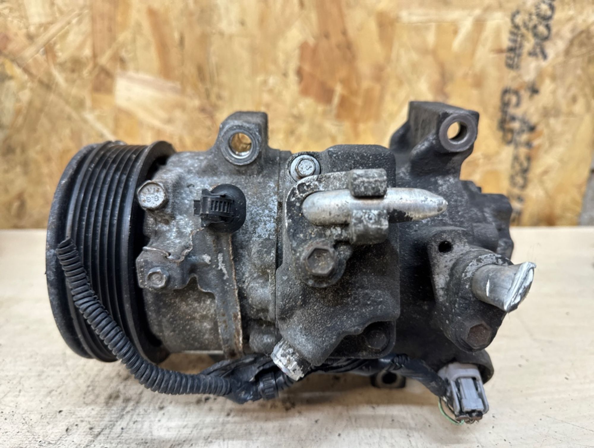 Компрессор кондиционера Toyota Auris 1ZR-FE, 7000 рублей, Ростов-на-Дону