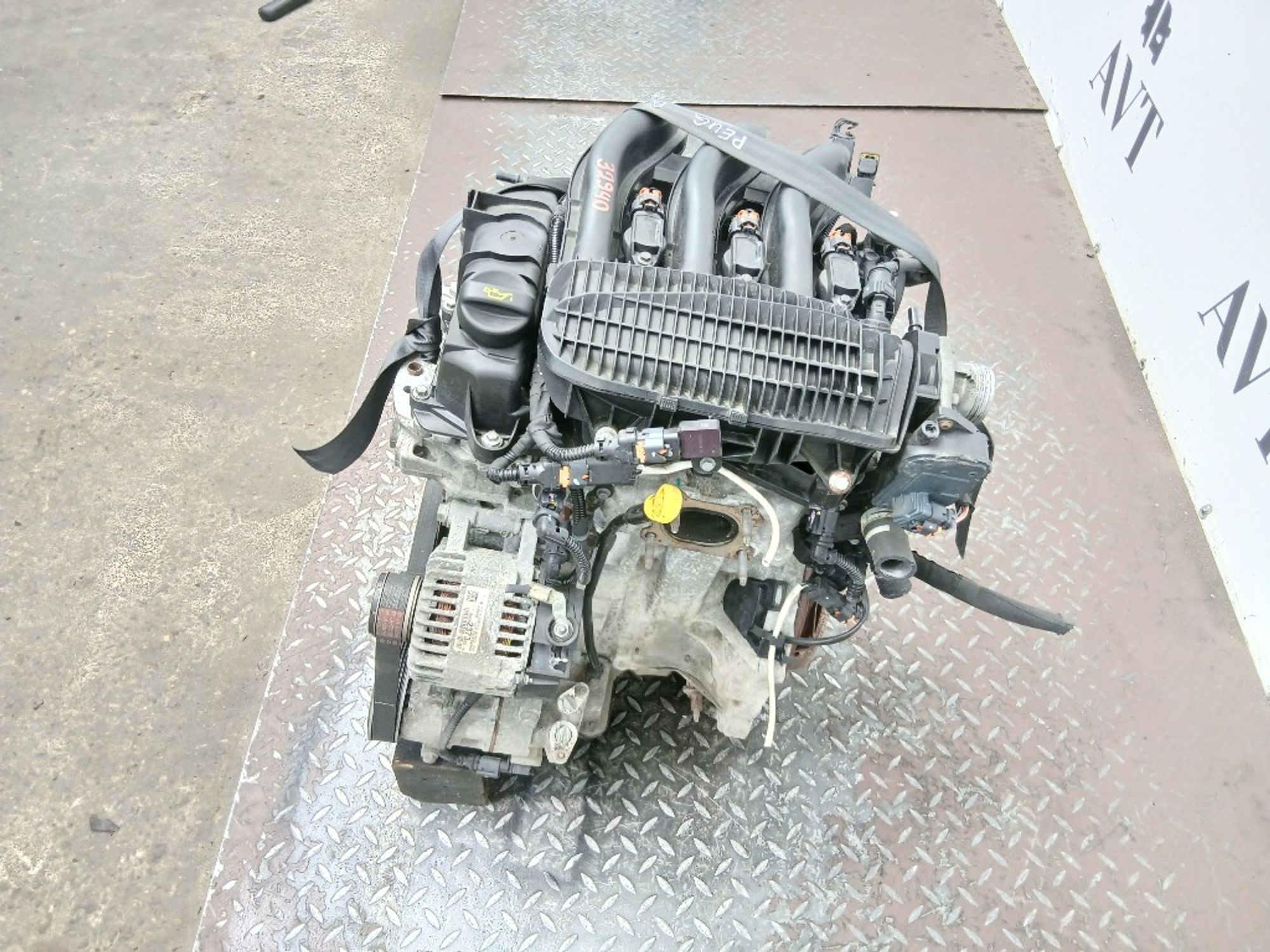 Двигатель Peugeot 208 EB2 HMZ, 110000 рублей, Ростов-на-Дону