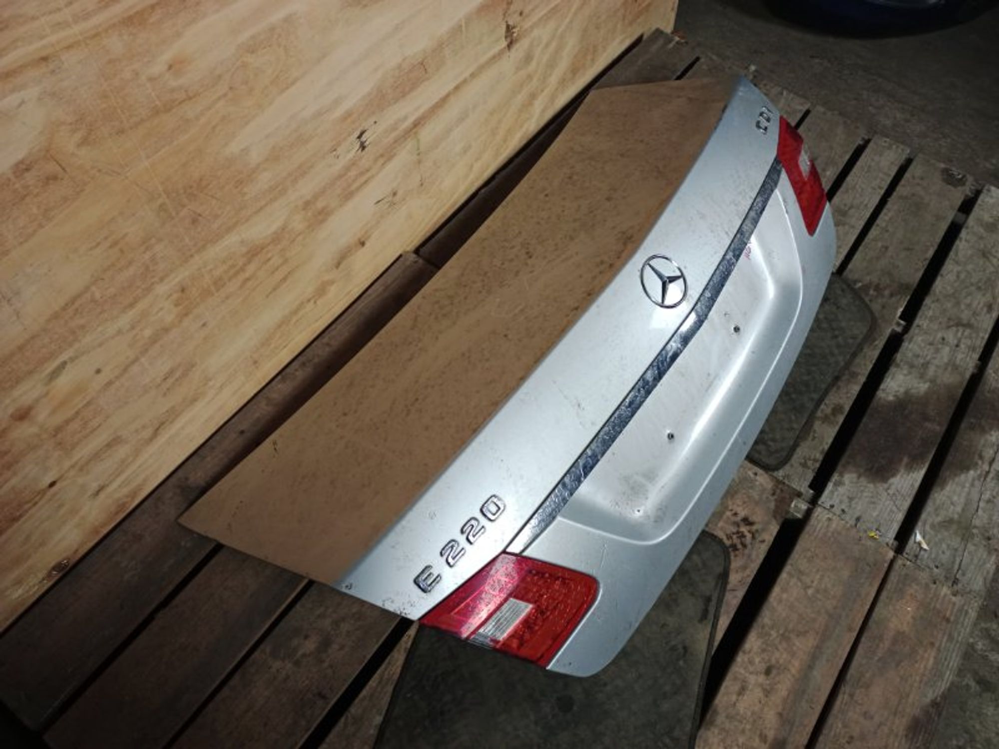 Крышка багажника Mercedes-Benz E Class W212, 15000 рублей, Ростов-на-Дону