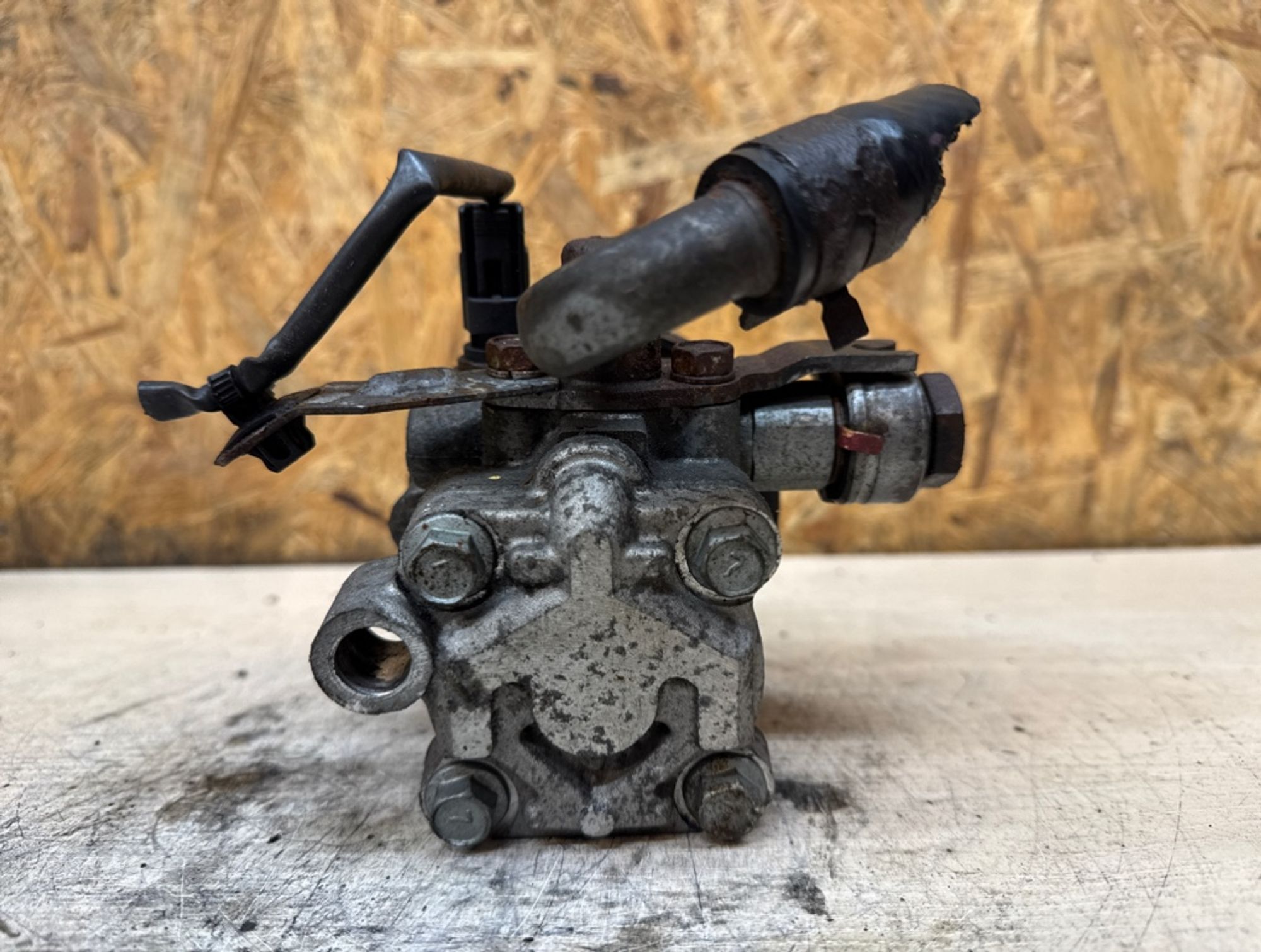 Насос гидроусилителя руля KIA Rio 2 G4EE, 3000 рублей, Ростов-на-Дону