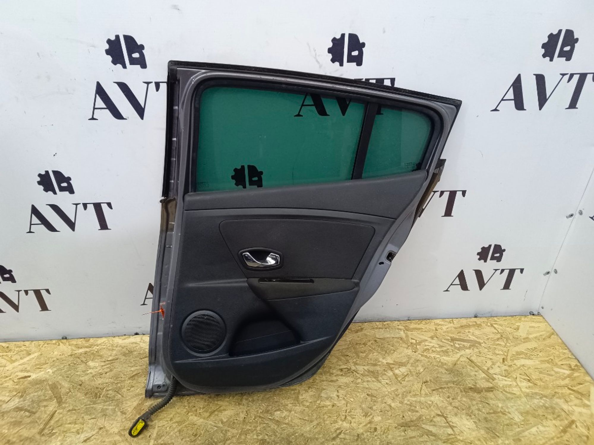 Дверь боковая задняя правая Renault Megane 3, 15000 рублей, Ростов-на-Дону