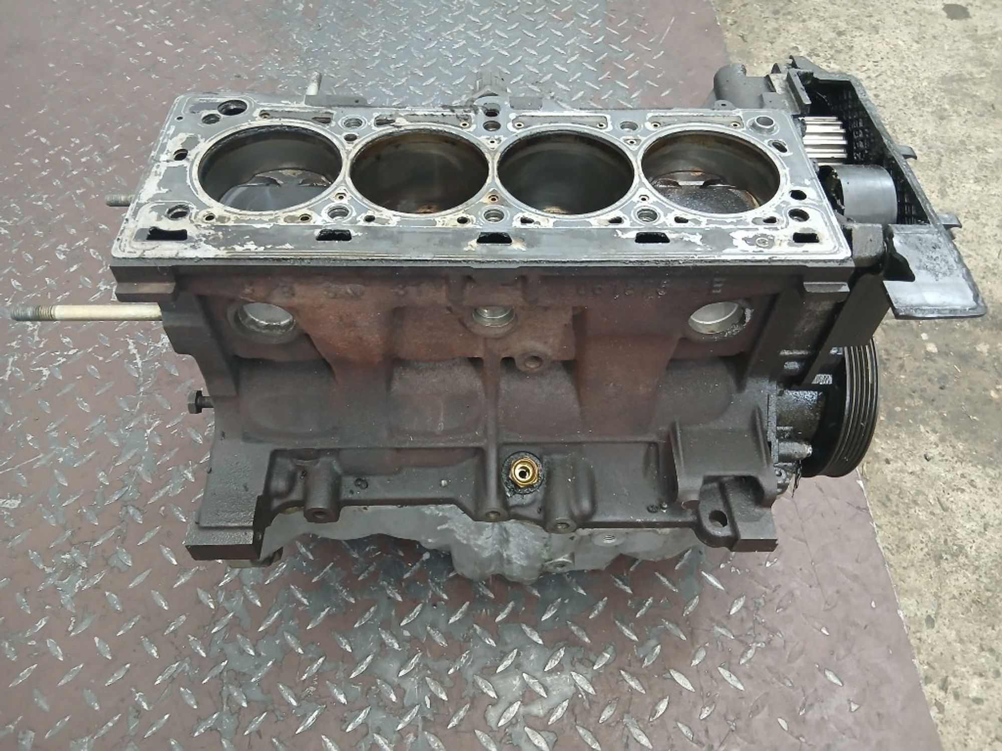 Блок двигателя Renault Scenic K4M761, 45000 рублей, Ростов-на-Дону