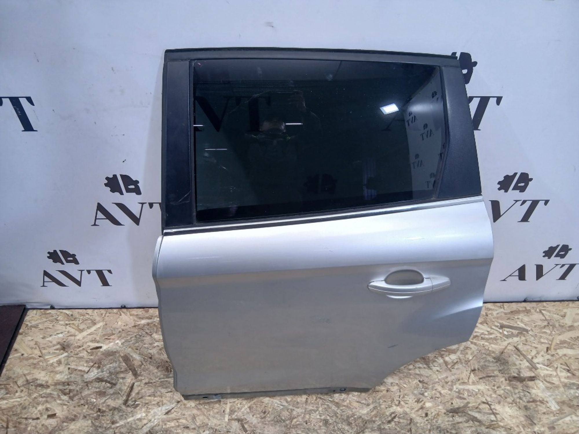 Дверь боковая задняя левая Ford Kuga, 12000 рублей, Ростов-на-Дону