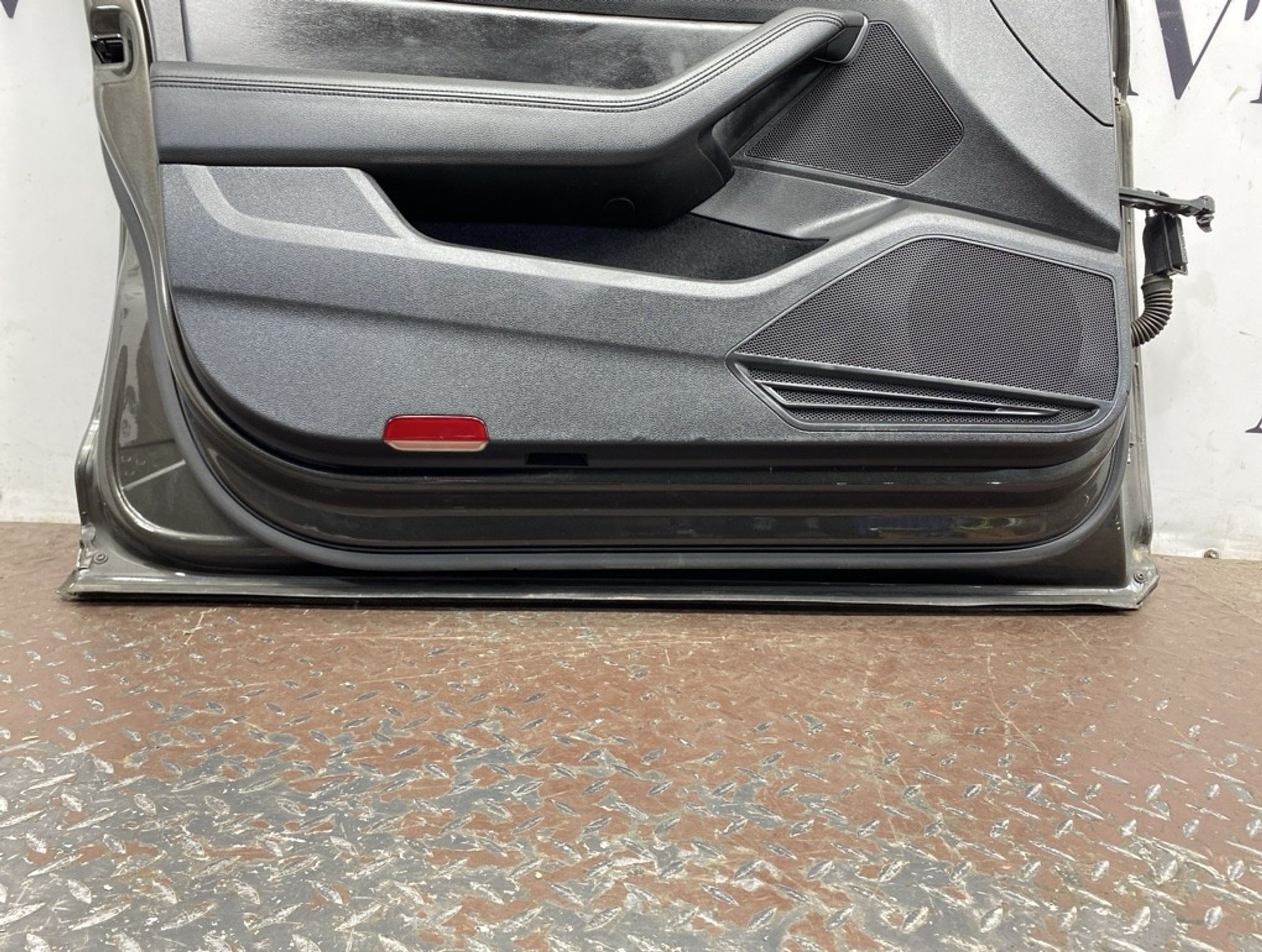 Дверь боковая передняя левая Volkswagen Passat B8, 50000 рублей, Ростов-на-Дону