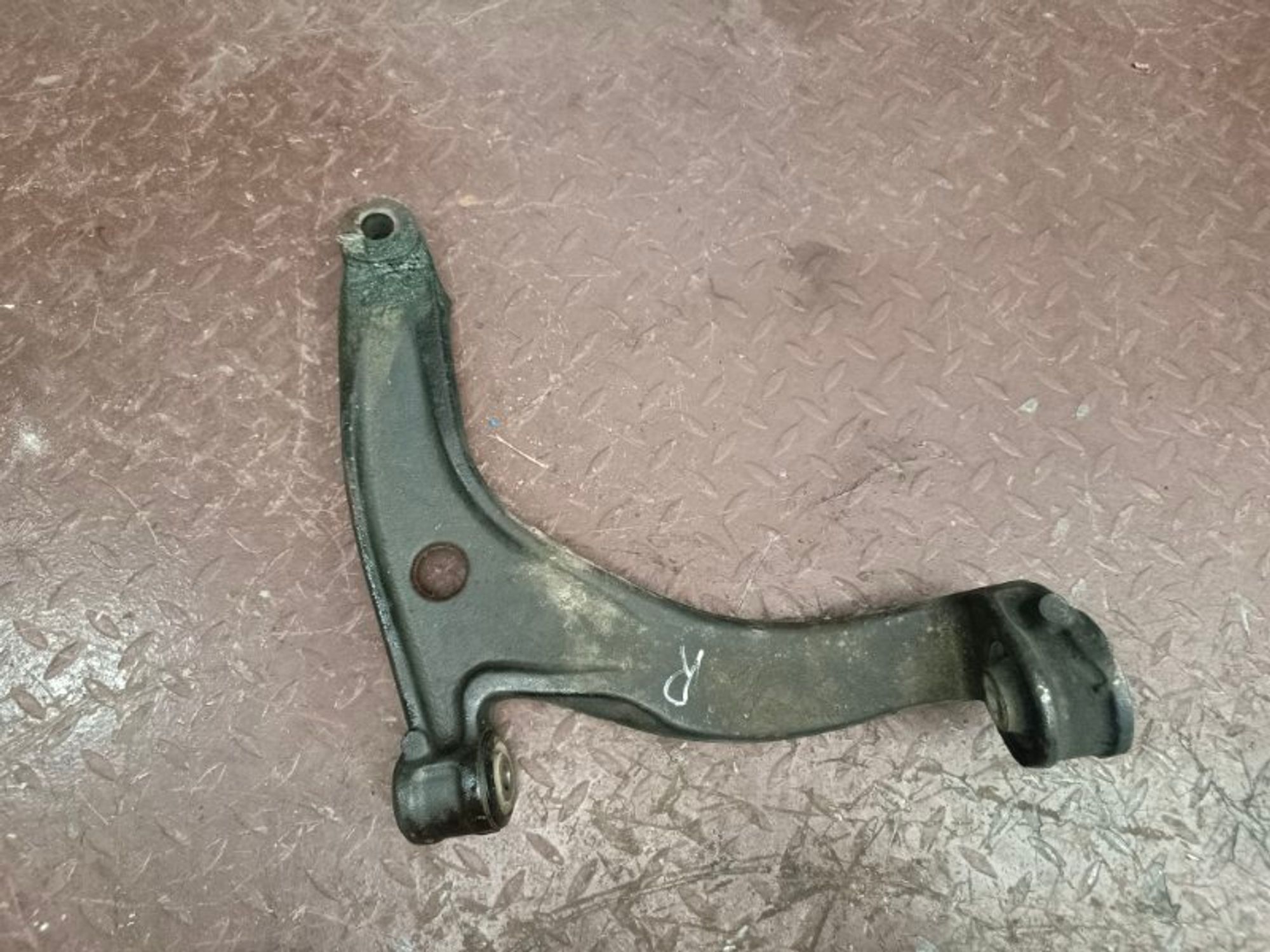 Рычаг подвески нижний передний правый Volkswagen, 3000 рублей, Ростов-на-Дону