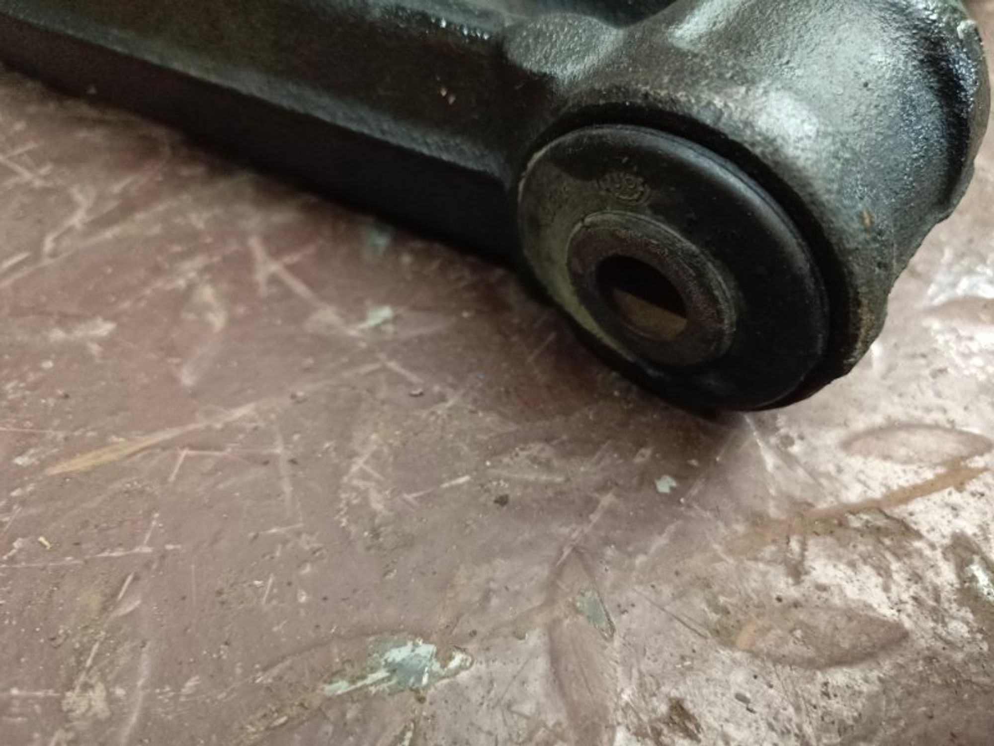 Рычаг подвески нижний передний правый Volkswagen, 3000 рублей, Ростов-на-Дону