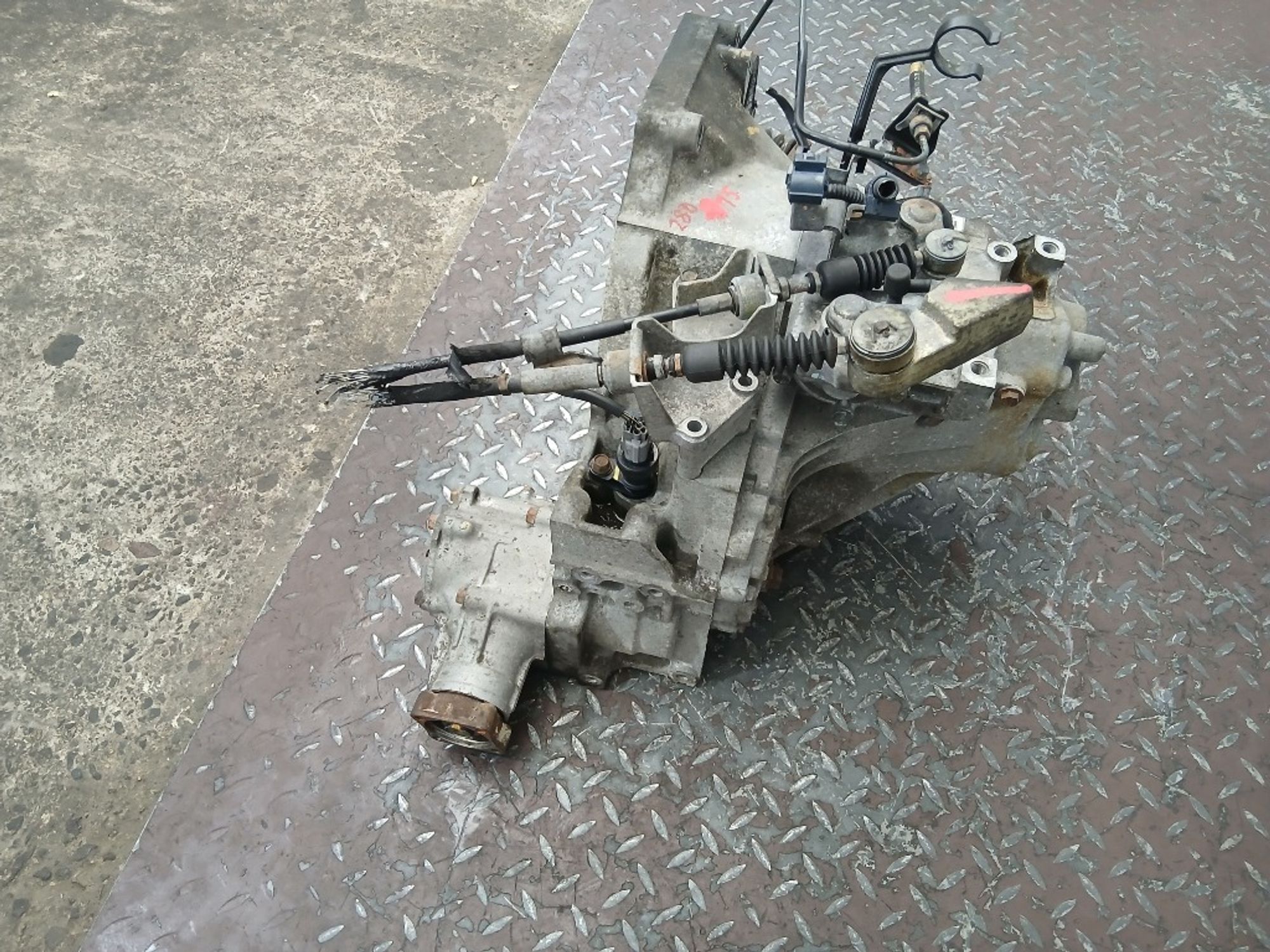 МКПП Honda HR-V D16W5, 30000 рублей, Ростов-на-Дону