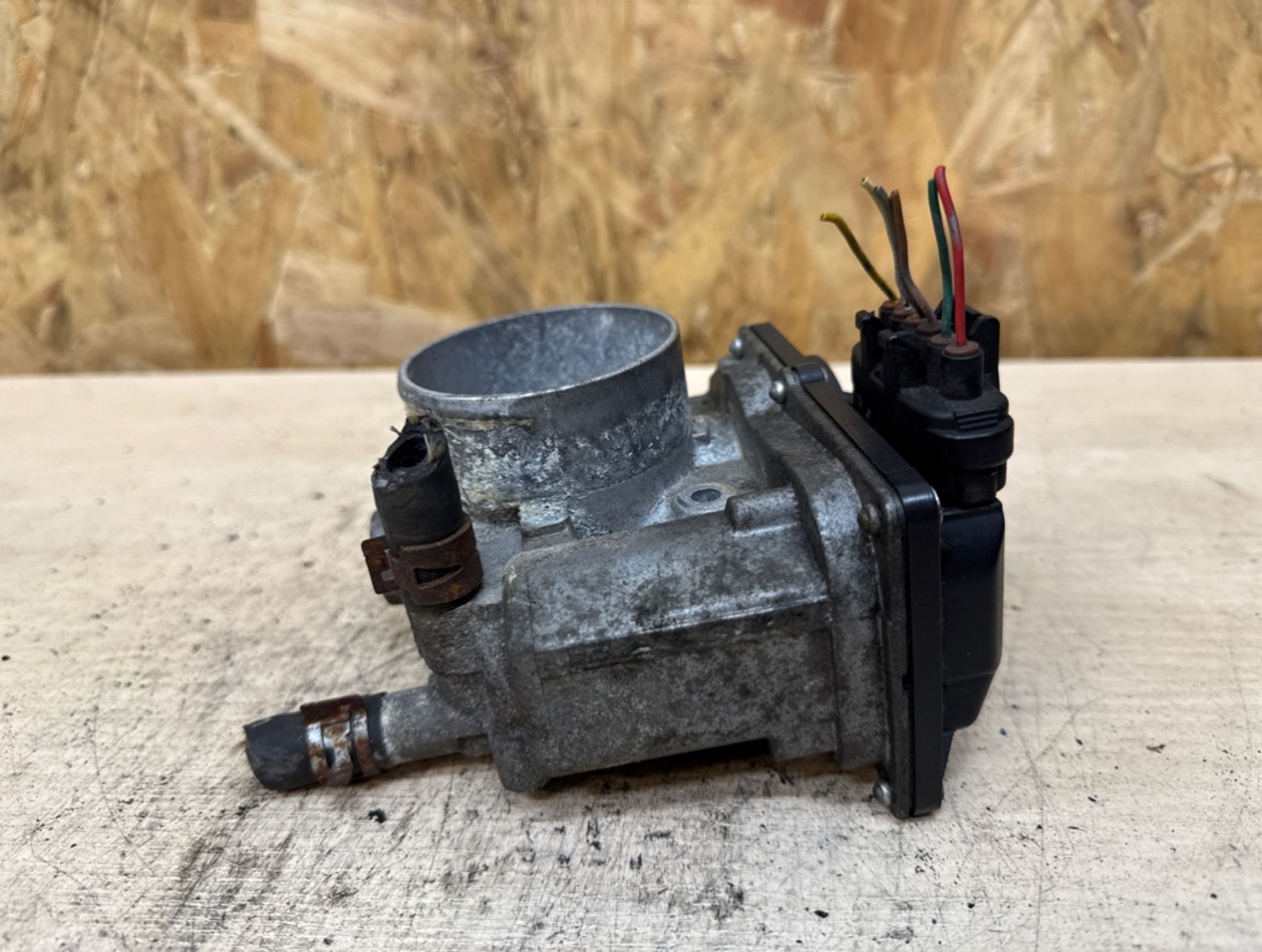 Дроссельная заслонка Toyota Auris 1ZR-FE, 1500 рублей, Ростов-на-Дону