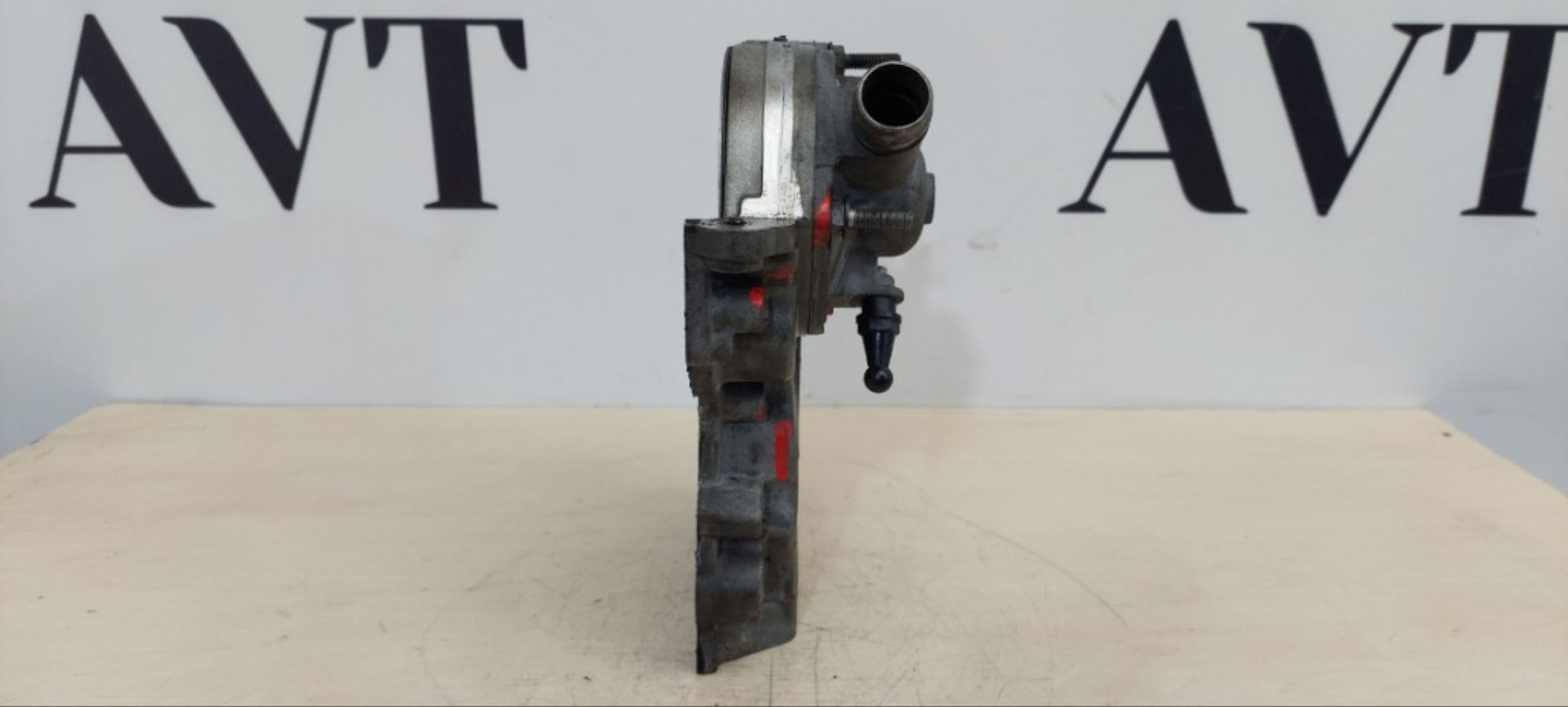 Крышка двигателя левая Jeep Grand Cherokee WK2, 3000 рублей, Ростов-на-Дону