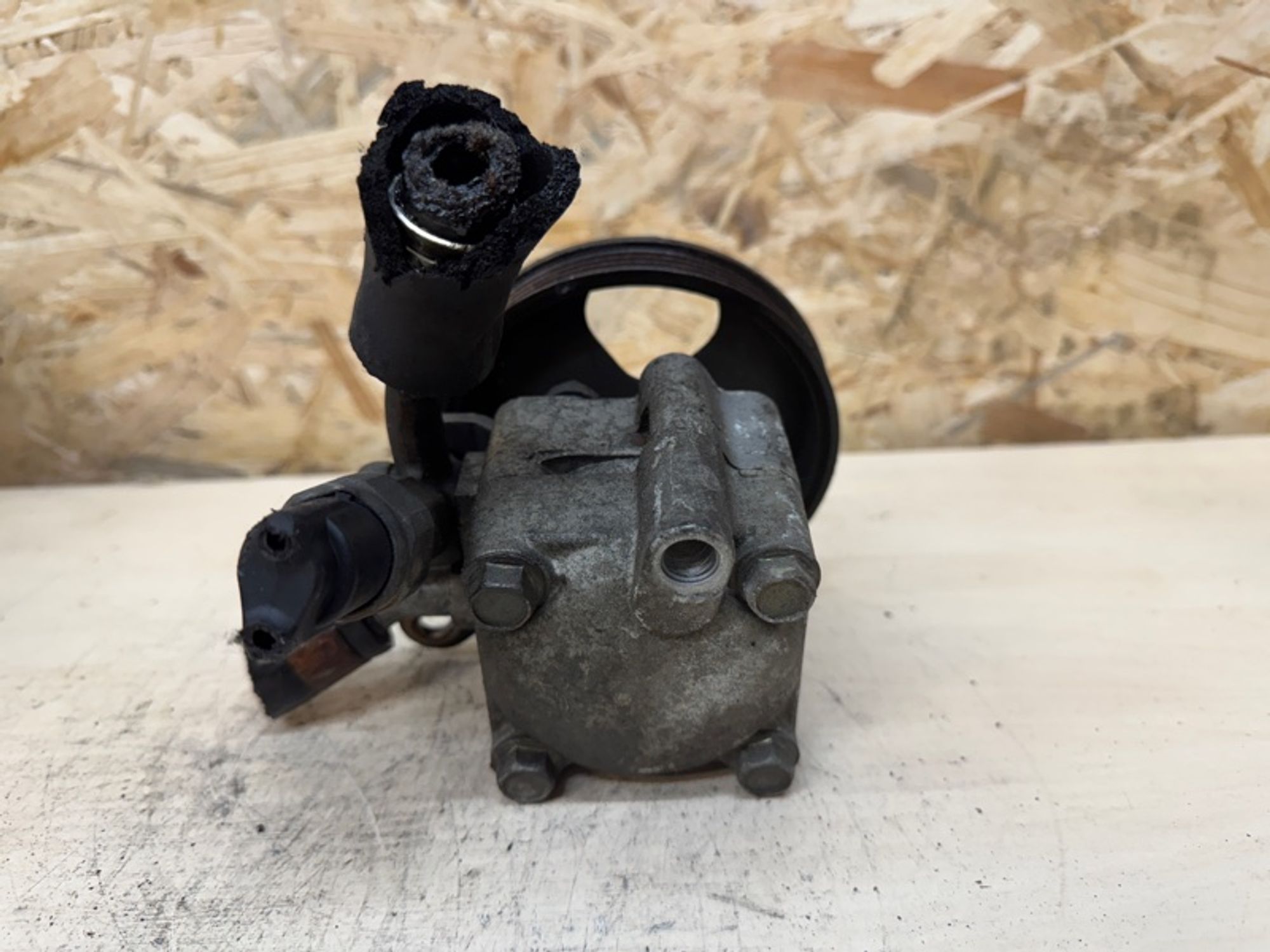 Насос гидроусилителя руля Nissan Almera QG18DE, 3000 рублей, Ростов-на-Дону