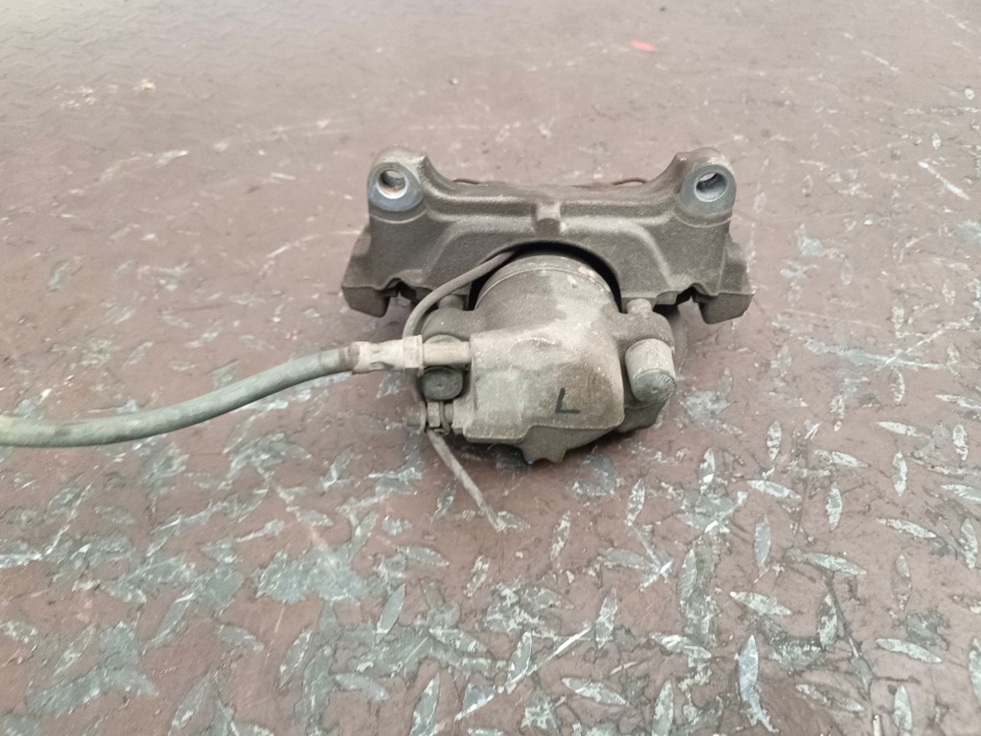 Суппорт тормозной передний левый Audi A4 B8 CABA, 4500 рублей, Ростов-на-Дону