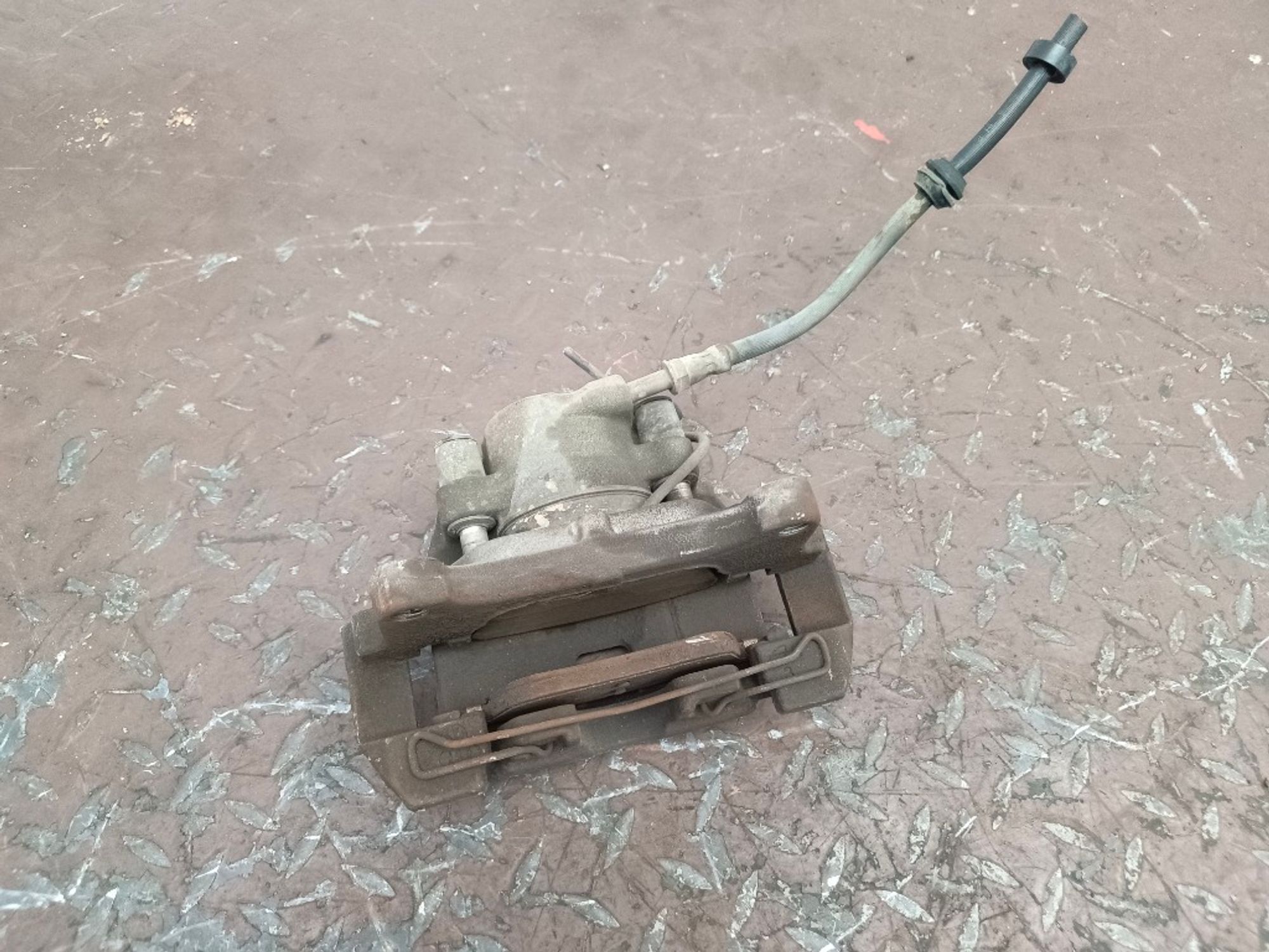 Суппорт тормозной передний левый Audi A4 B8 CABA, 4500 рублей, Ростов-на-Дону