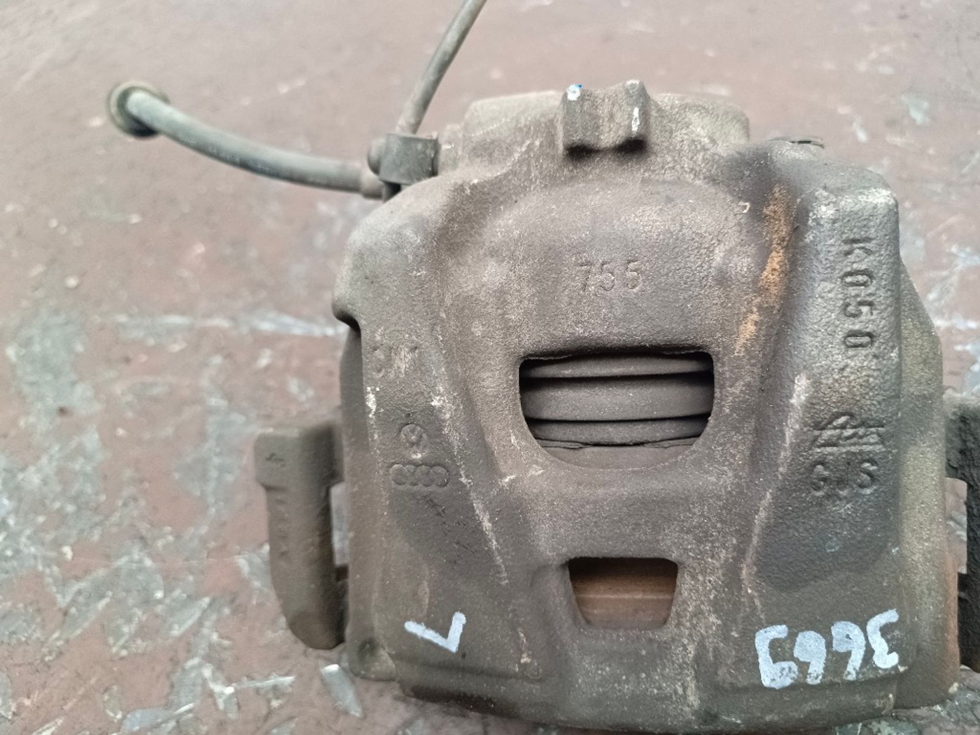 Суппорт тормозной передний левый Audi A4 B8 CABA, 4500 рублей, Ростов-на-Дону